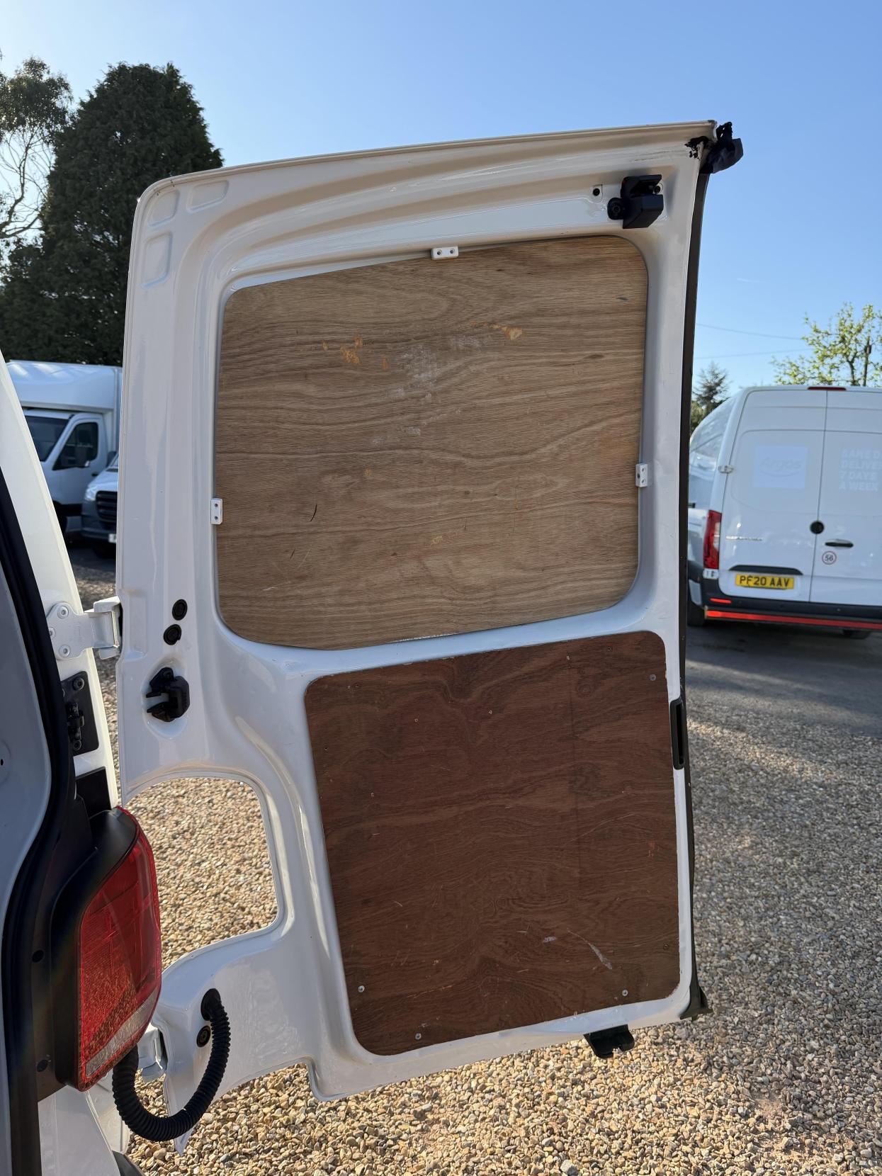 2021 Volkswagen Transporter 2.0 TDI T28 Startline Panel Van 5dr Diesel Manual FWD SWB Euro 6 (s/s) (110 ps) - Thumbnail 43