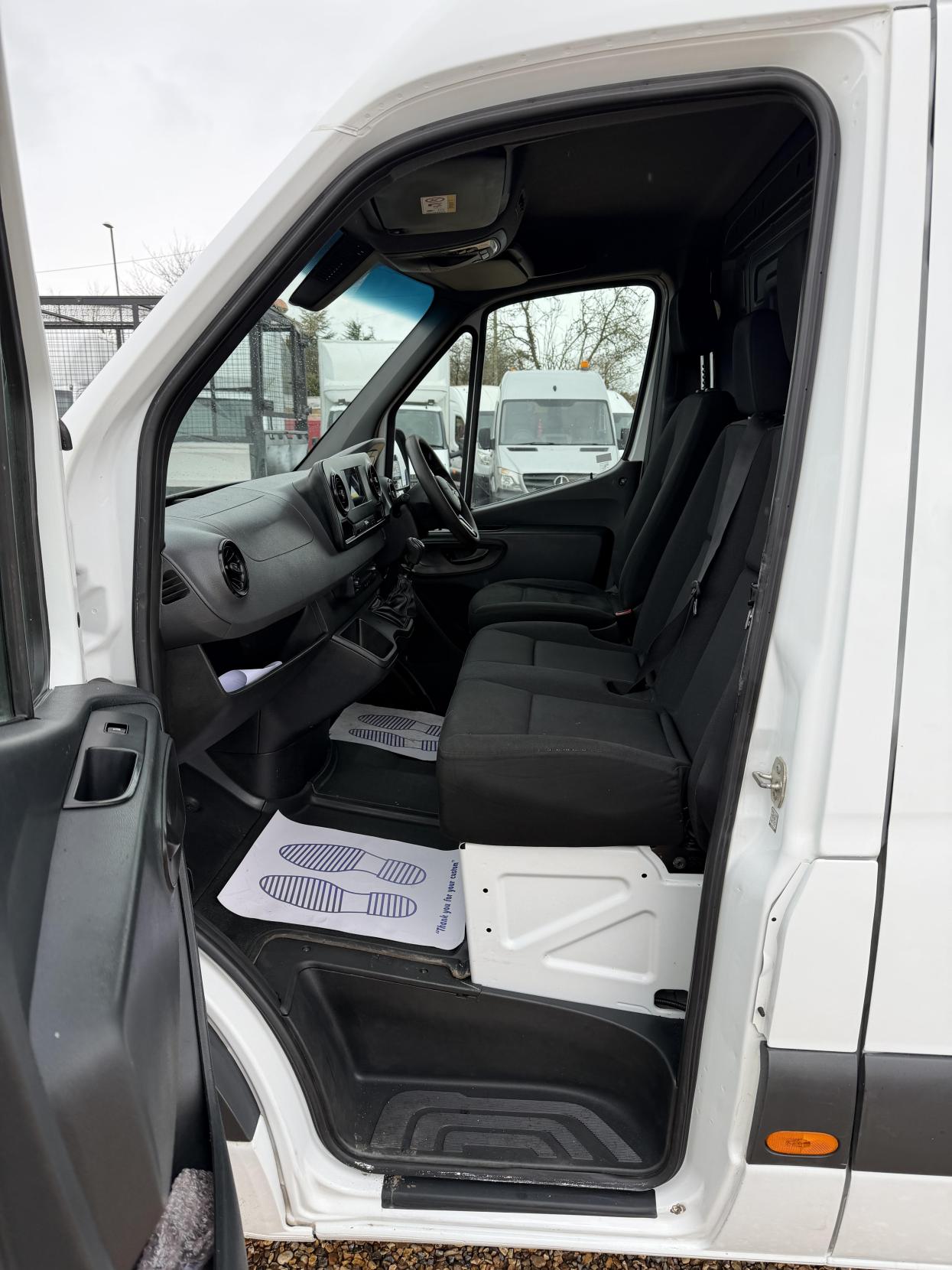 Mercedes-Benz Sprinter 2.1 316 CDI Panel Van 5dr Diesel Manual RWD L2 H2 Euro 6 (163 ps)