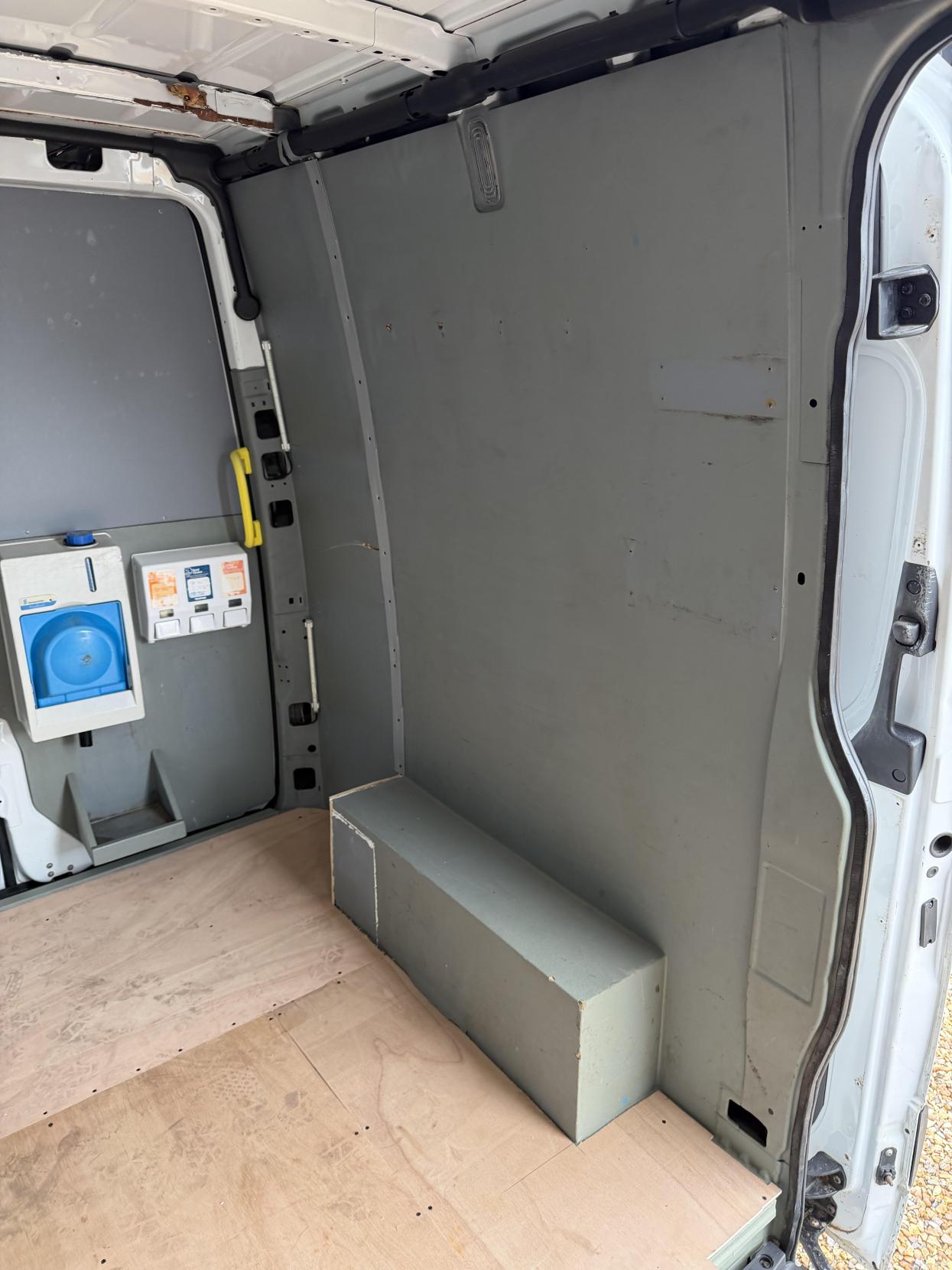 Mercedes-Benz Sprinter 2.1 316 CDI Panel Van 5dr Diesel Manual RWD L2 H2 Euro 6 (163 ps)