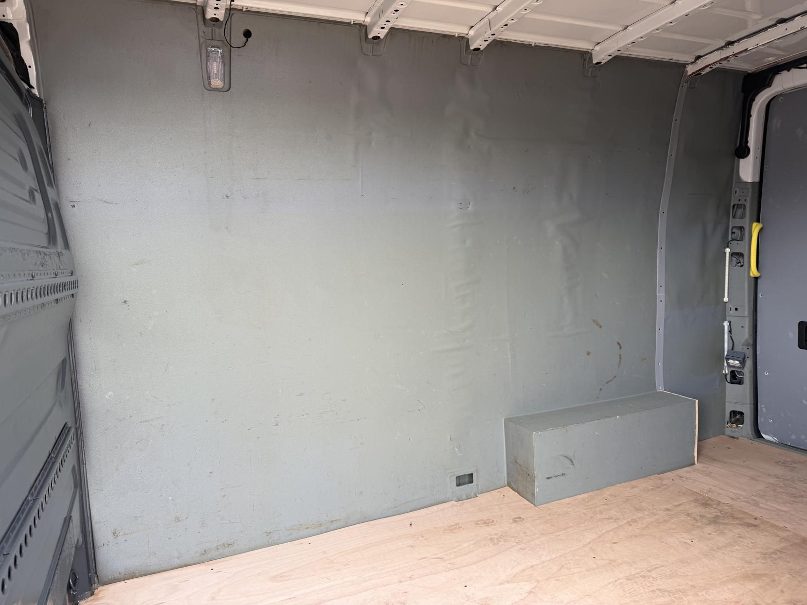 Mercedes-Benz Sprinter 2.1 316 CDI Panel Van 5dr Diesel Manual RWD L2 H2 Euro 6 (163 ps)