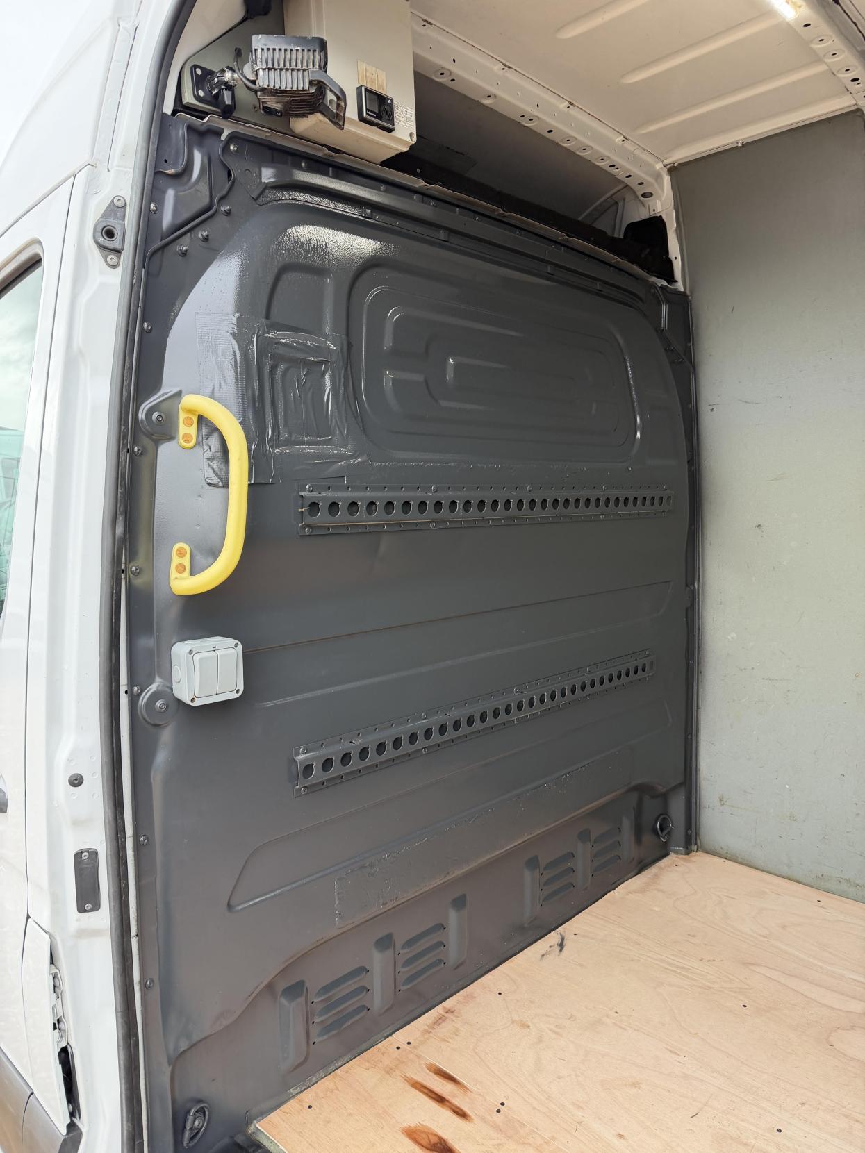 Mercedes-Benz Sprinter 2.1 316 CDI Panel Van 5dr Diesel Manual RWD L2 H2 Euro 6 (163 ps)