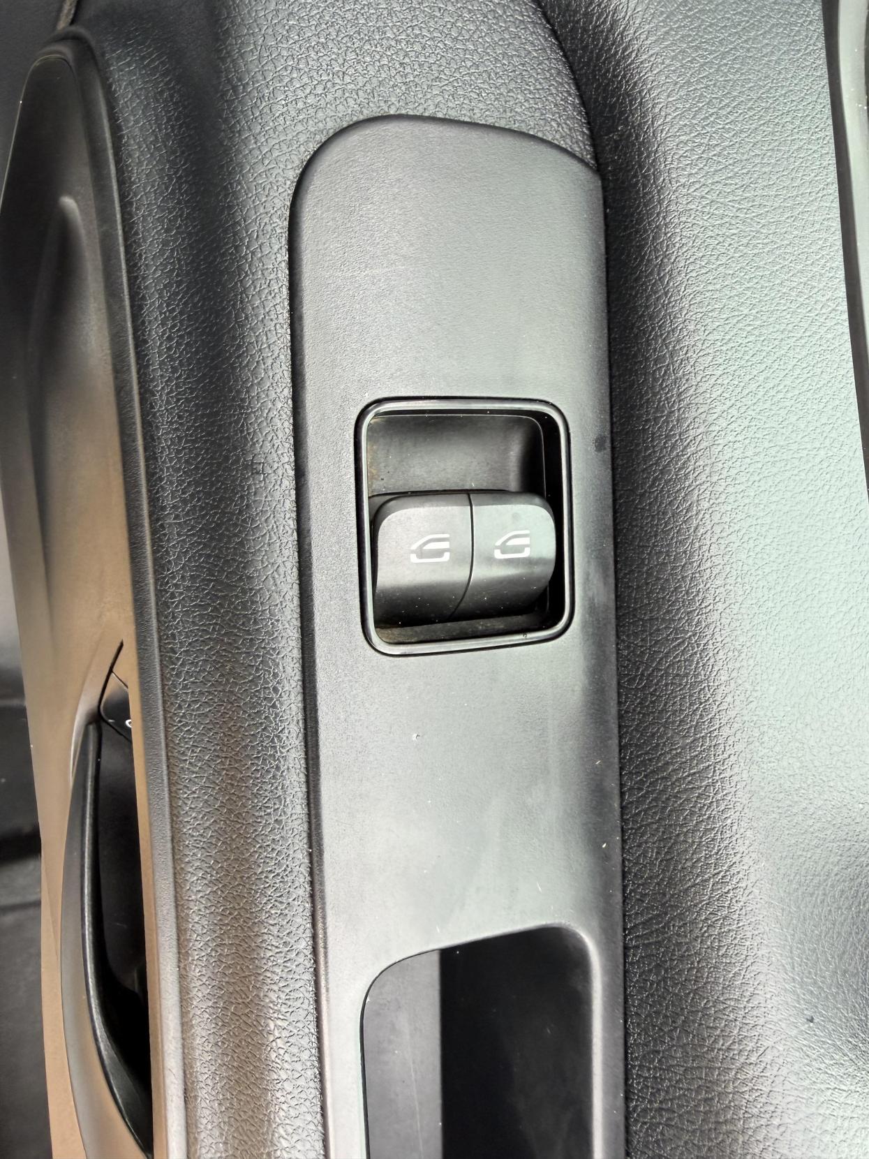 Mercedes-Benz Sprinter 2.1 316 CDI Panel Van 5dr Diesel Manual RWD L2 H2 Euro 6 (163 ps)