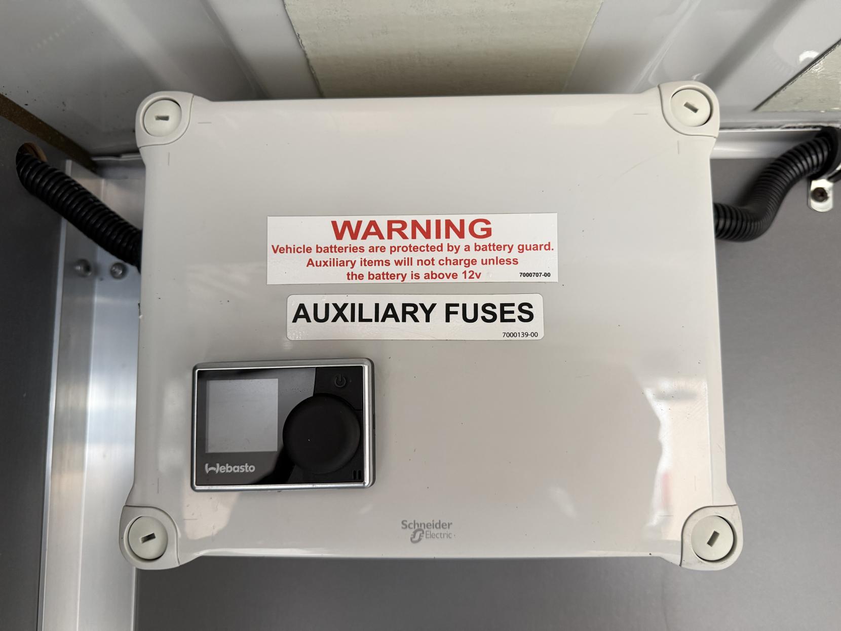 Mercedes-Benz Sprinter 2.0 315 CDI Progressive Panel Van 5dr Diesel G-Tronic RWD L2 H2 Euro 6 (s/s) (150 ps)