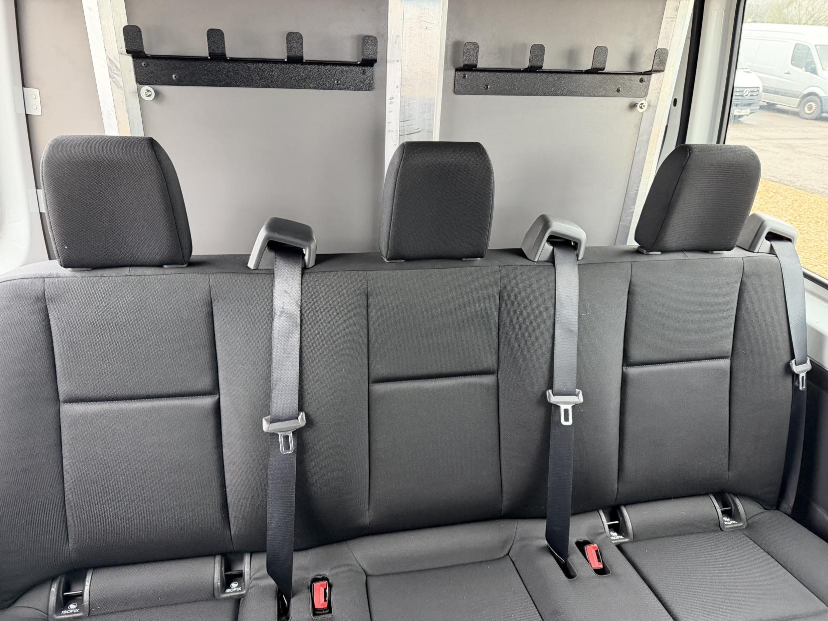 Mercedes-Benz Sprinter 2.0 315 CDI Progressive Panel Van 5dr Diesel G-Tronic RWD L2 H2 Euro 6 (s/s) (150 ps)