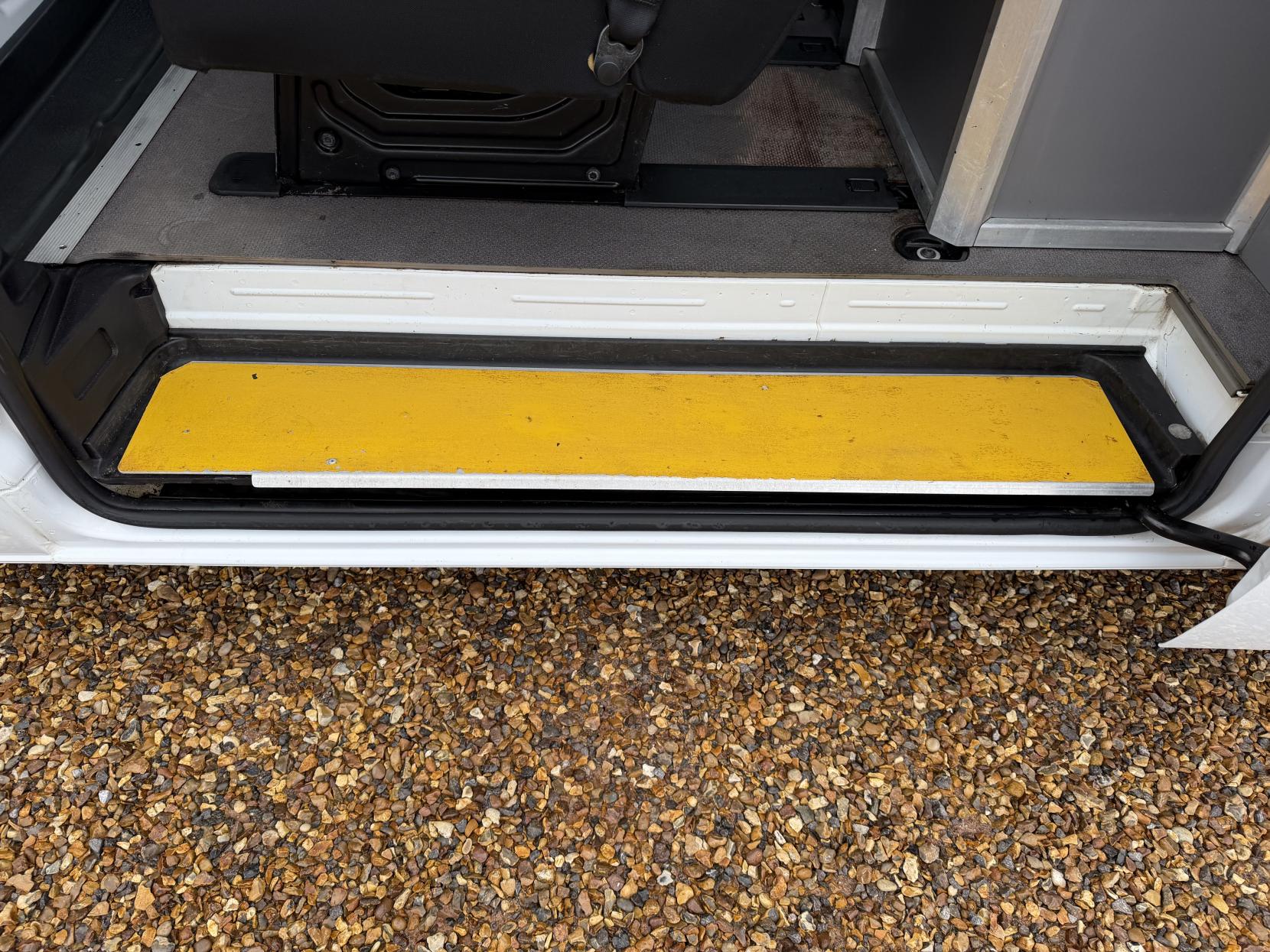 Mercedes-Benz Sprinter 2.0 315 CDI Progressive Panel Van 5dr Diesel G-Tronic RWD L2 H2 Euro 6 (s/s) (150 ps)