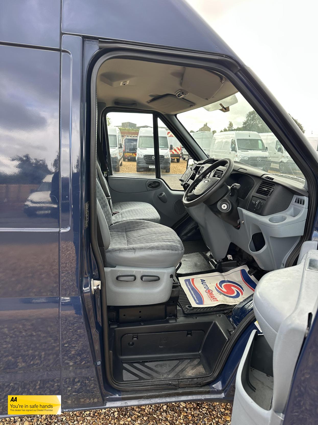 Ford Transit 2.2 TDCi 350 Panel Van 3dr Diesel Manual FWD L2 H3 (209 g/km, 123 bhp)