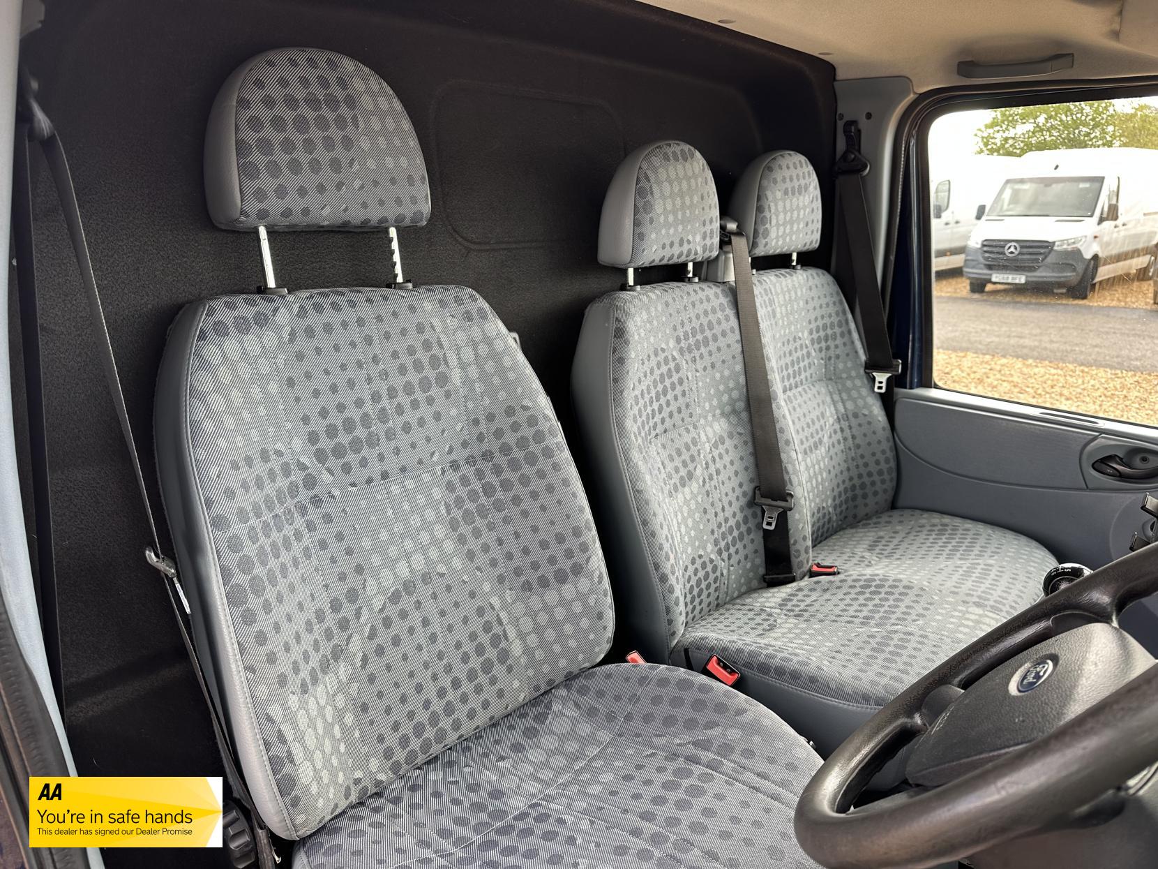 Ford Transit 2.2 TDCi 350 Panel Van 3dr Diesel Manual FWD L2 H3 (209 g/km, 123 bhp)