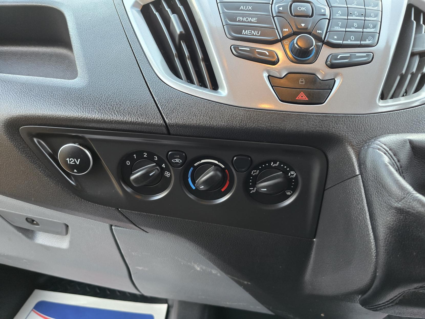 Ford Transit Custom 2.2 TDCi 270 Trend Panel Van 5dr Diesel Manual L1 H1 (186 g/km, 123 bhp)