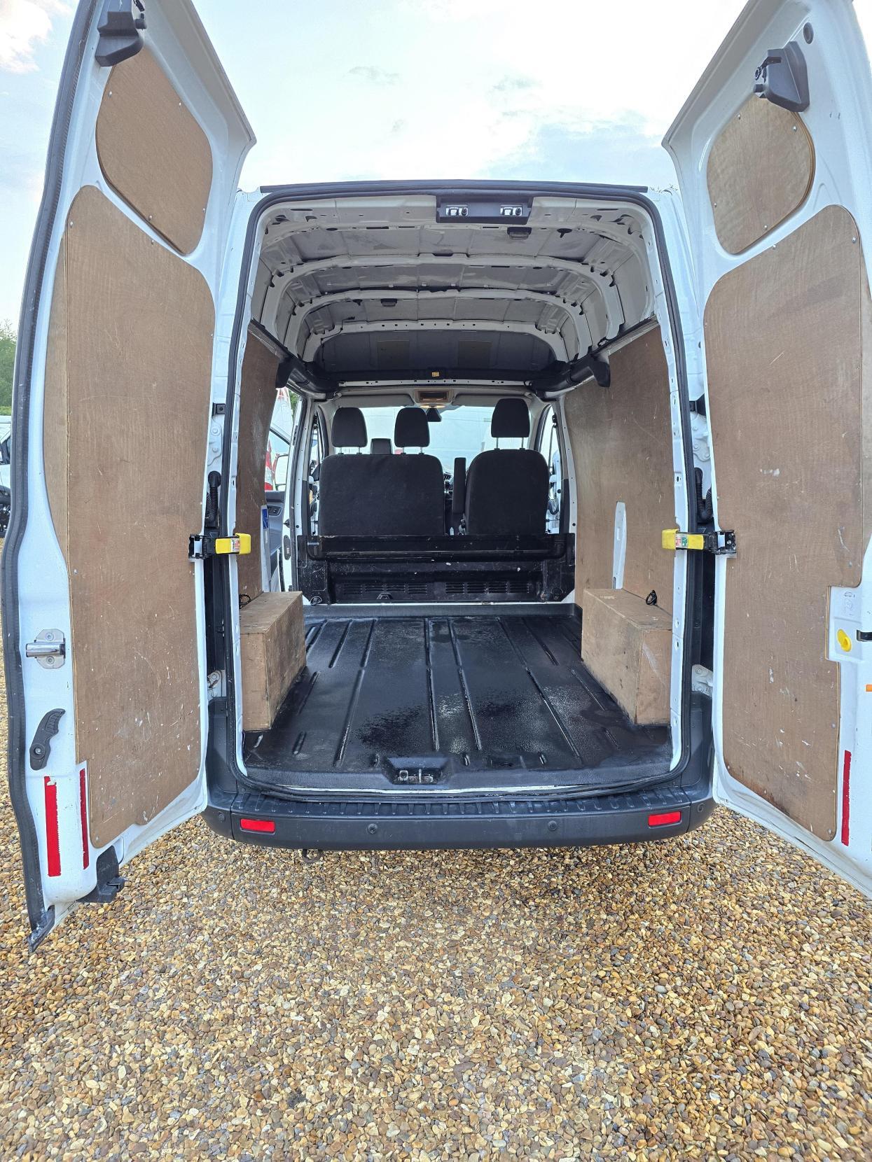 Ford Transit Custom 2.2 TDCi 270 Trend Panel Van 5dr Diesel Manual L1 H1 (186 g/km, 123 bhp)