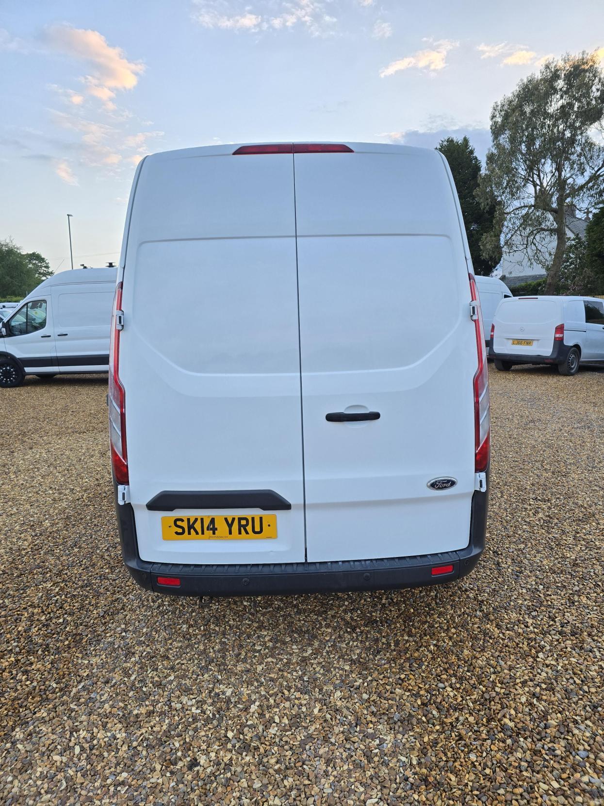 Ford Transit Custom 2.2 TDCi 270 Trend Panel Van 5dr Diesel Manual L1 H1 (186 g/km, 123 bhp)