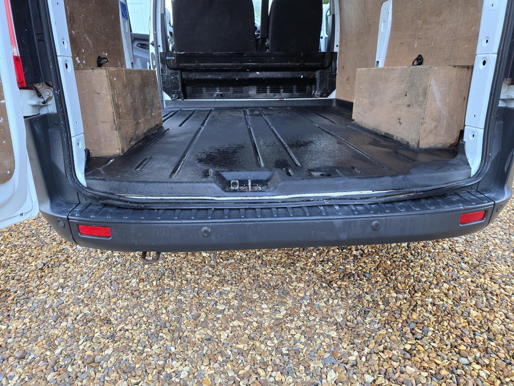 Ford Transit Custom 2.2 TDCi 270 Trend Panel Van 5dr Diesel Manual L1 H1 (186 g/km, 123 bhp)