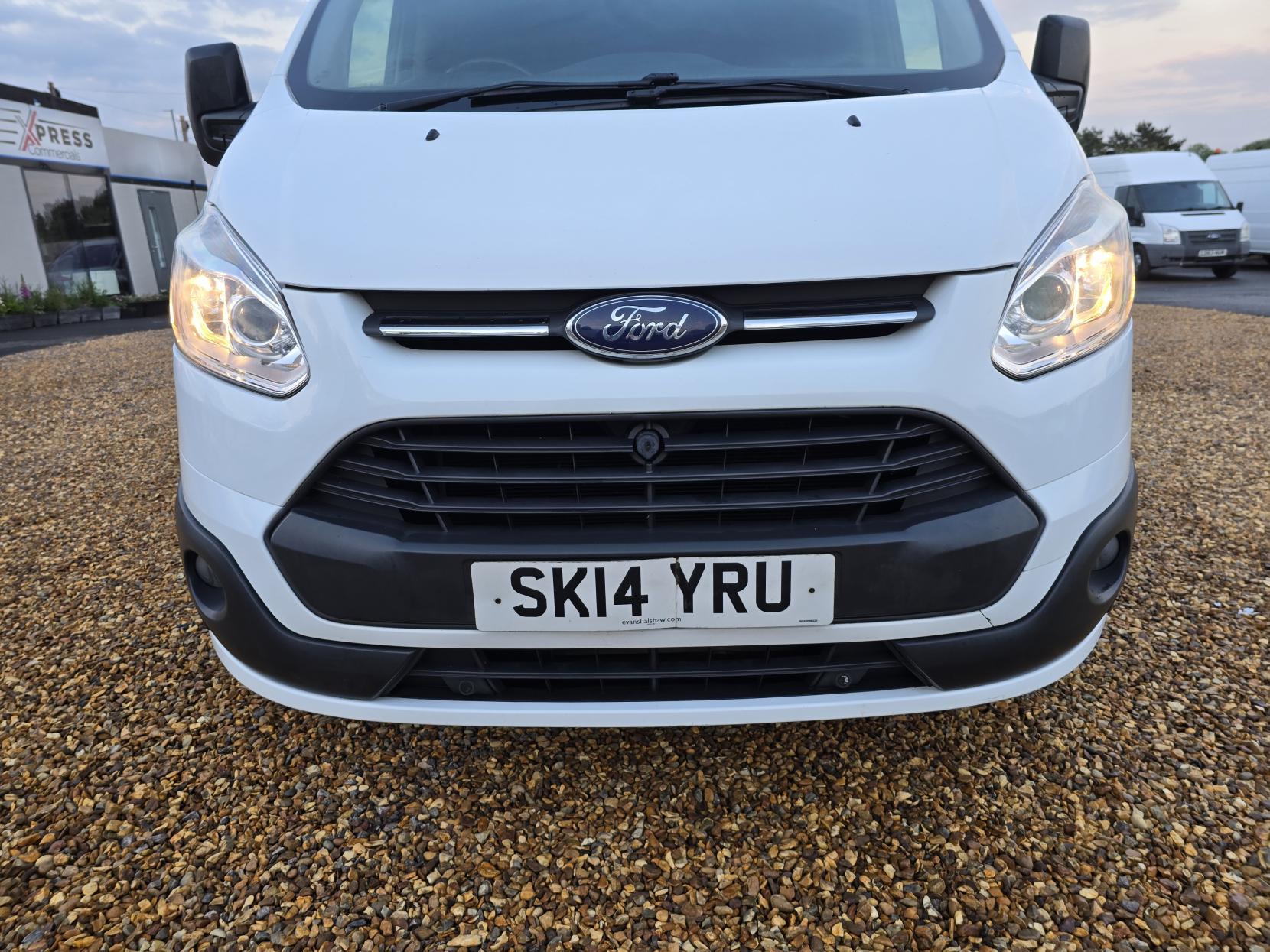 Ford Transit Custom 2.2 TDCi 270 Trend Panel Van 5dr Diesel Manual L1 H1 (186 g/km, 123 bhp)