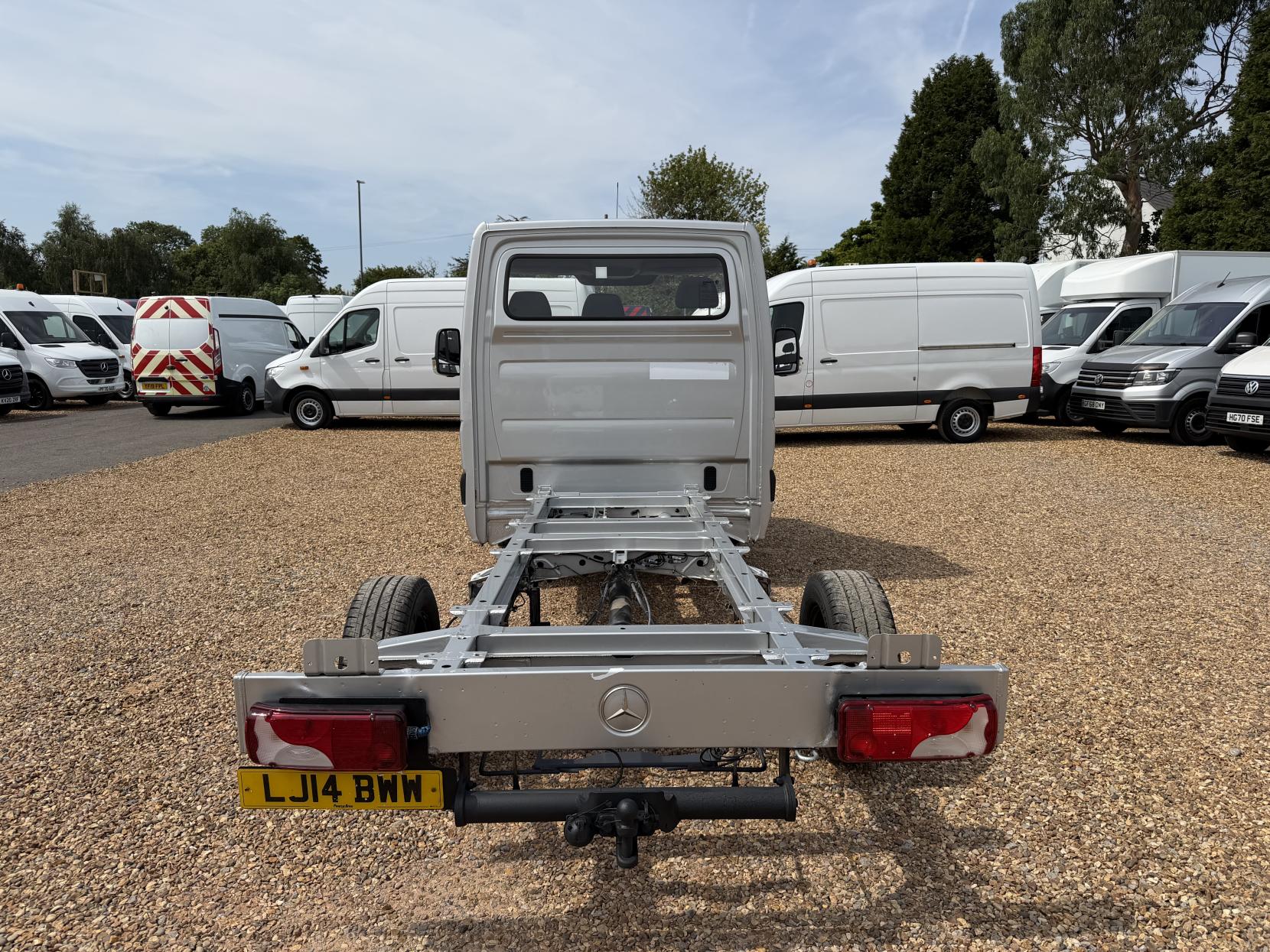2014 Mercedes-Benz Sprinter 2.1 313 CDI Chassis Cab 2dr Diesel Manual RWD L2 (129 bhp) - Thumbnail 10