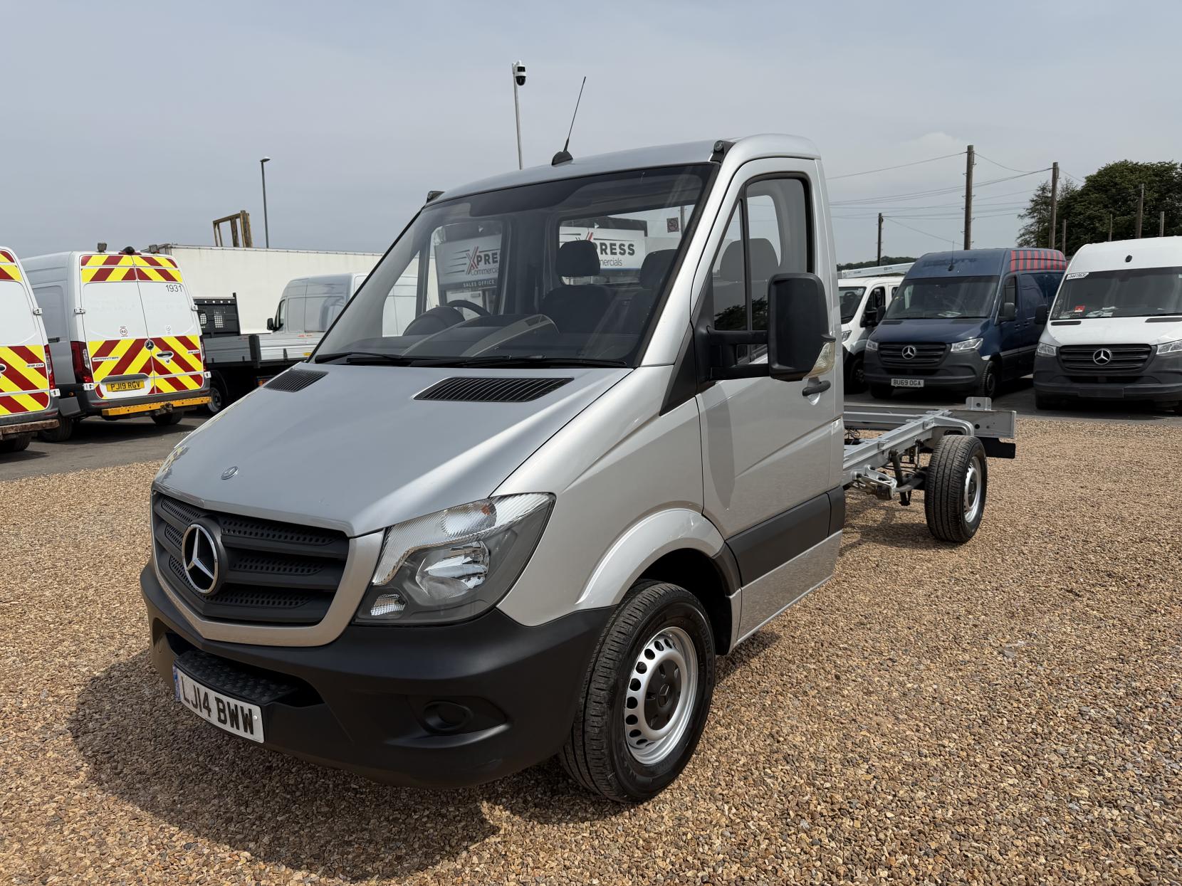 2014 Mercedes-Benz Sprinter 2.1 313 CDI Chassis Cab 2dr Diesel Manual RWD L2 (129 bhp) - Thumbnail 7