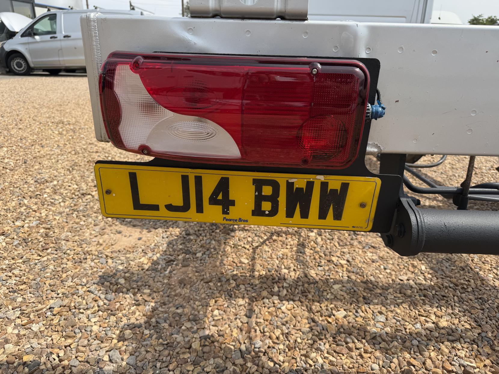 2014 Mercedes-Benz Sprinter 2.1 313 CDI Chassis Cab 2dr Diesel Manual RWD L2 (129 bhp) - Thumbnail 21