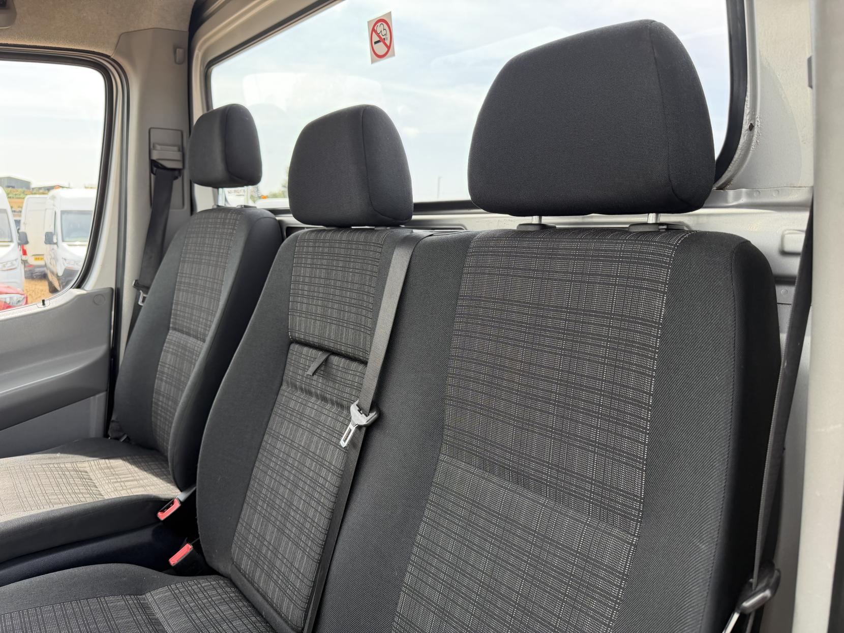 2014 Mercedes-Benz Sprinter 2.1 313 CDI Chassis Cab 2dr Diesel Manual RWD L2 (129 bhp) - Thumbnail 18