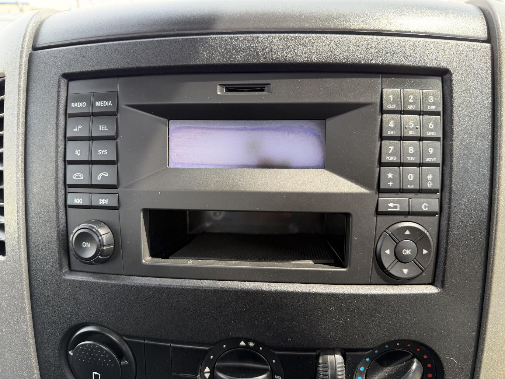 2014 Mercedes-Benz Sprinter 2.1 313 CDI Chassis Cab 2dr Diesel Manual RWD L2 (129 bhp) - Thumbnail 34