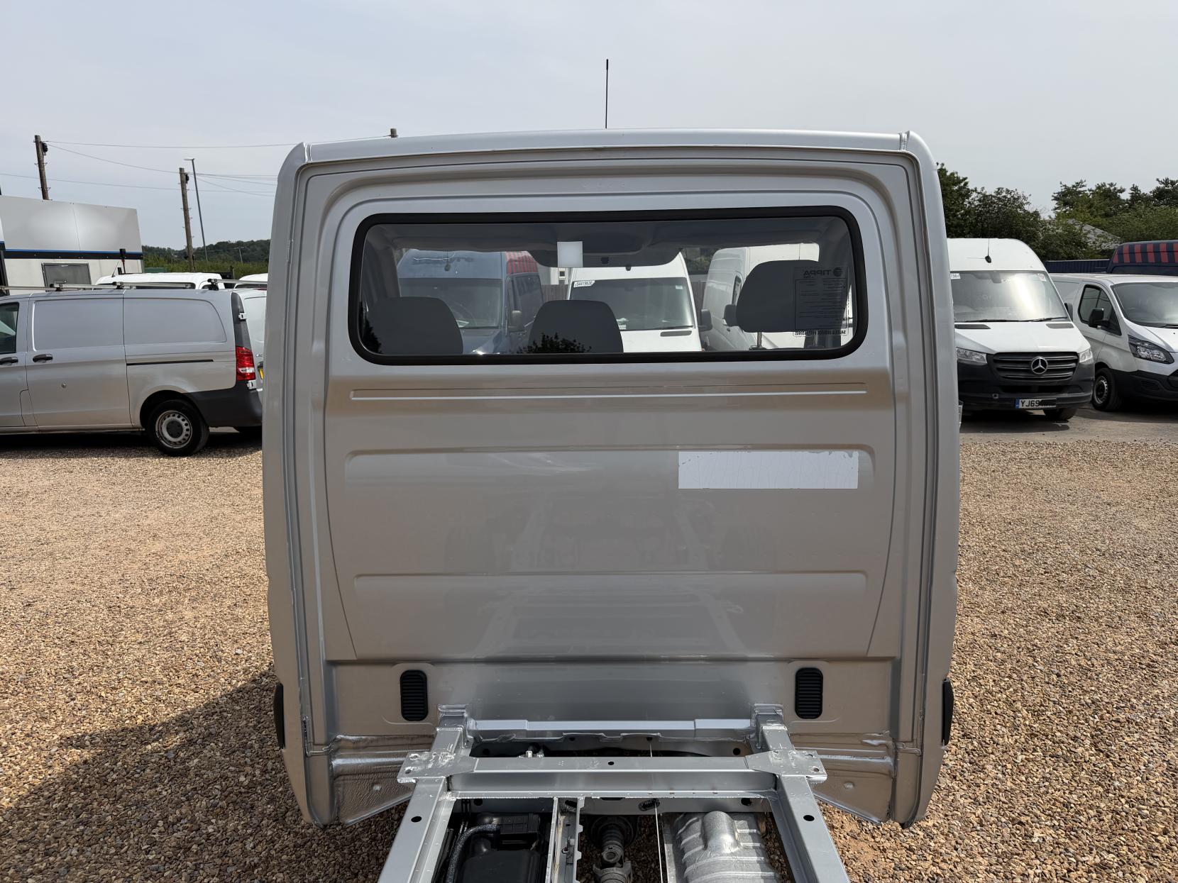 2014 Mercedes-Benz Sprinter 2.1 313 CDI Chassis Cab 2dr Diesel Manual RWD L2 (129 bhp) - Thumbnail 25