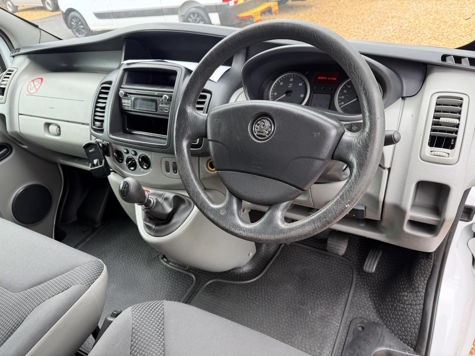 2013 Vauxhall Vivaro 2.0 2900 CDTi ecoFLEX Panel Van 4dr Diesel Manual FWD L1 (180 g/km, 113 bhp) - Thumbnail 2