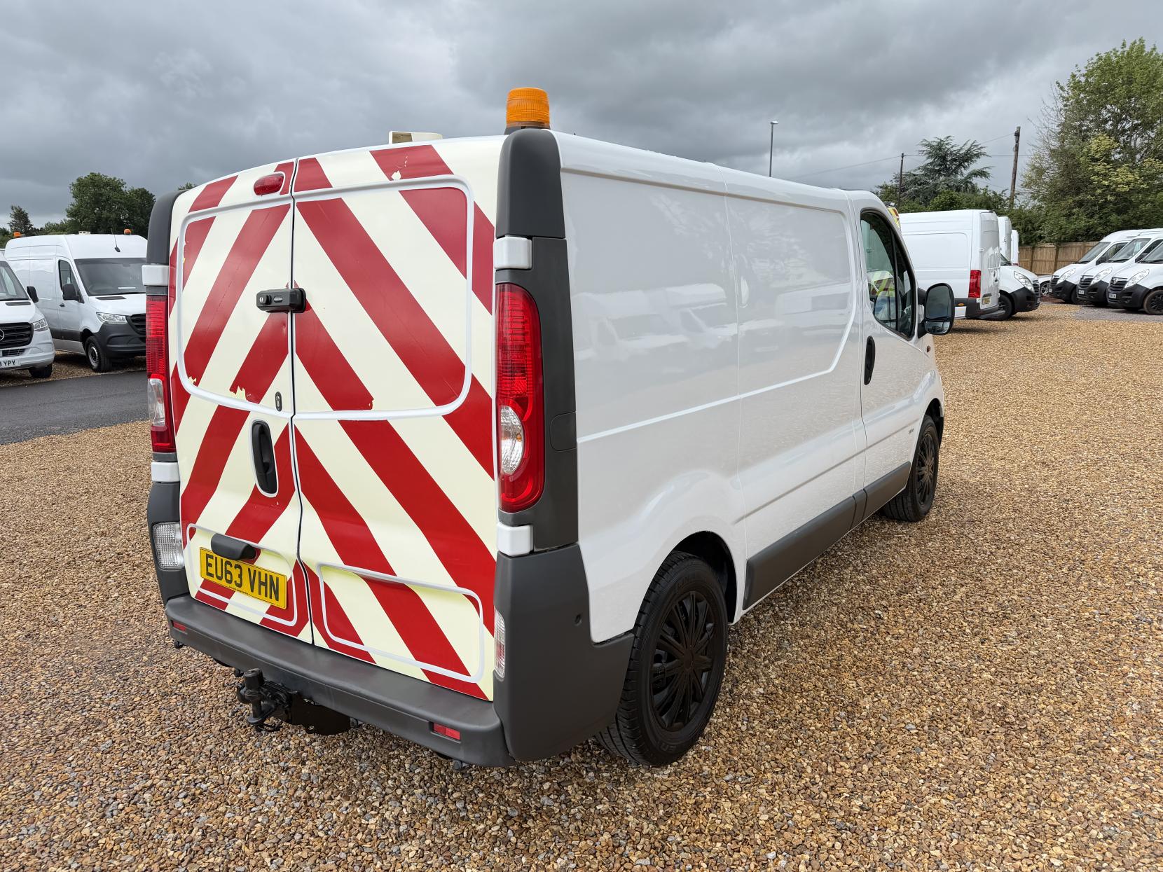 2013 Vauxhall Vivaro 2.0 2900 CDTi ecoFLEX Panel Van 4dr Diesel Manual FWD L1 (180 g/km, 113 bhp) - Thumbnail 11