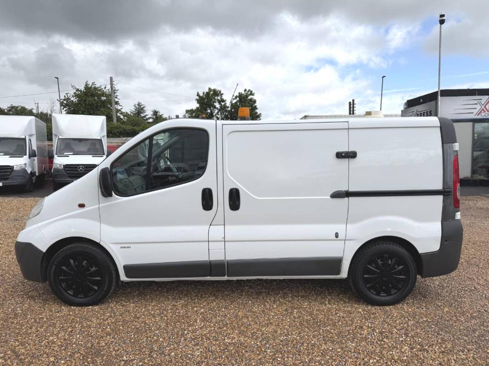2013 Vauxhall Vivaro 2.0 2900 CDTi ecoFLEX Panel Van 4dr Diesel Manual FWD L1 (180 g/km, 113 bhp) - Thumbnail 8