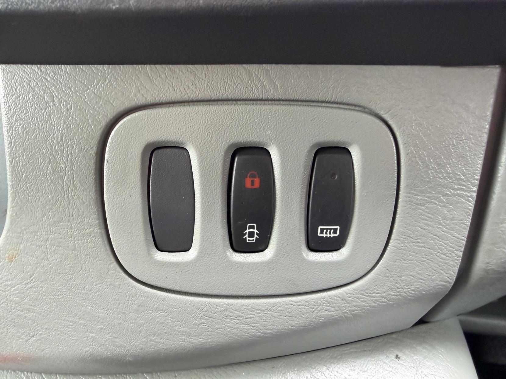 2013 Vauxhall Vivaro 2.0 2900 CDTi ecoFLEX Panel Van 4dr Diesel Manual FWD L1 (180 g/km, 113 bhp) - Thumbnail 46