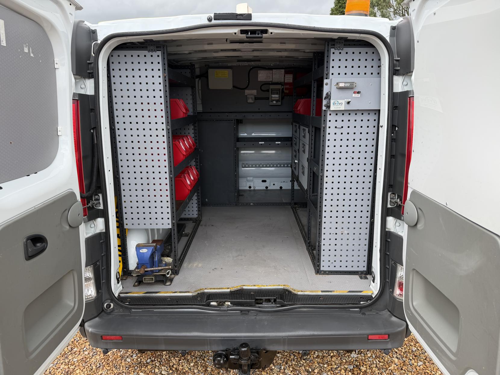 2013 Vauxhall Vivaro 2.0 2900 CDTi ecoFLEX Panel Van 4dr Diesel Manual FWD L1 (180 g/km, 113 bhp) - Thumbnail 3