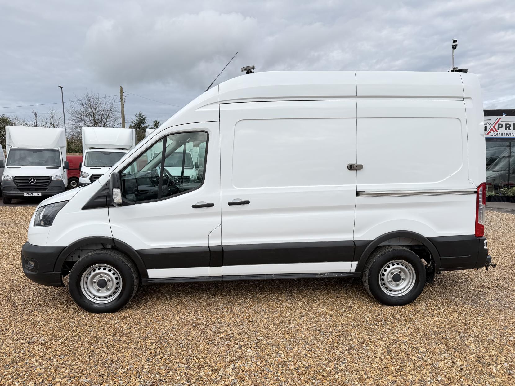 Ford Transit 2.0 350 EcoBlue Leader Panel Van 5dr Diesel Manual RWD L2 H3 Euro 6 (s/s) (130 ps)
