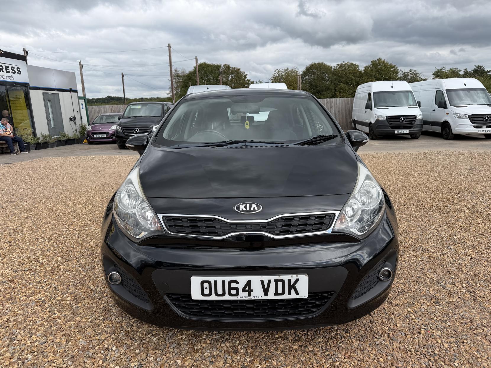 2014 Kia Rio 1.25 2 Hatchback 5dr Petrol Manual Euro 5 (84 bhp) - Thumbnail 3
