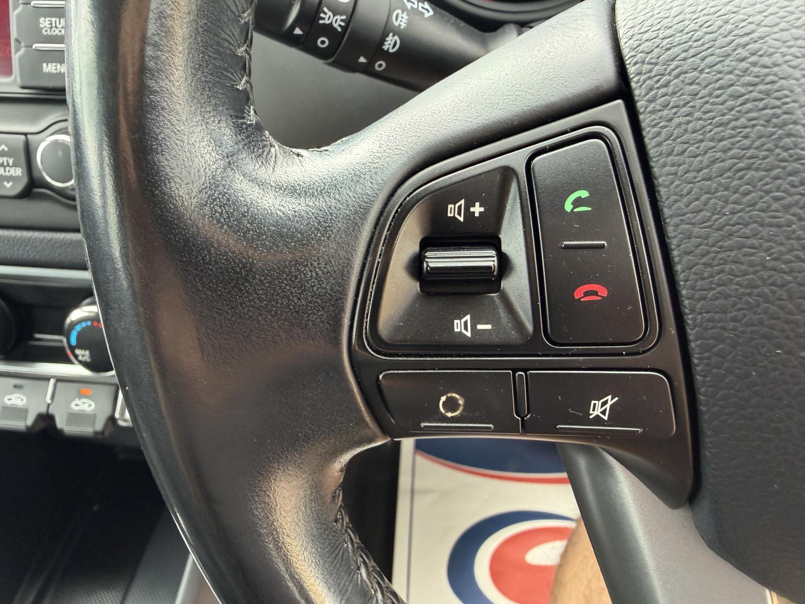 2014 Kia Rio 1.25 2 Hatchback 5dr Petrol Manual Euro 5 (84 bhp) - Thumbnail 25
