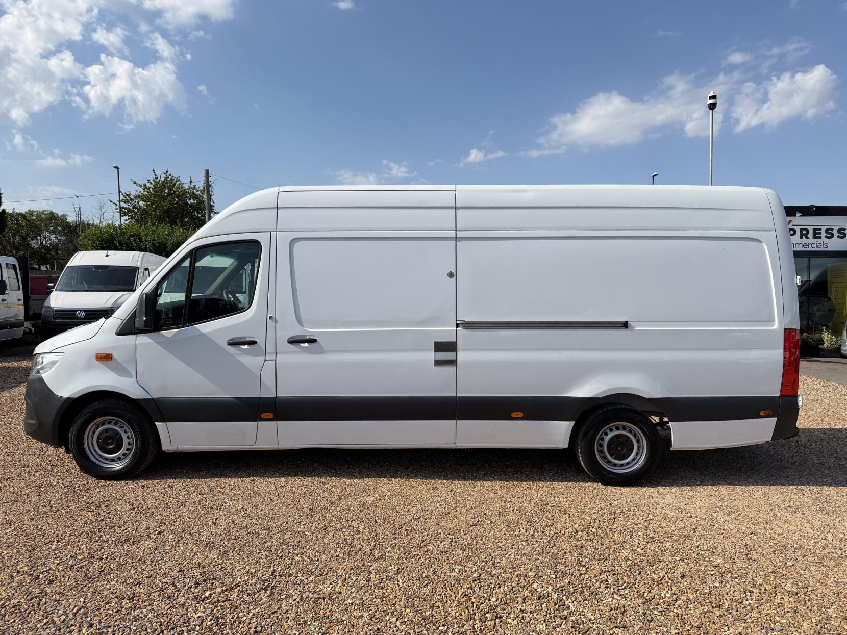 2020 Mercedes-Benz Sprinter 2.1 311 CDI Panel Van 5dr Diesel Manual RWD L3 H2 Euro 6 (114 ps) - Thumbnail 8