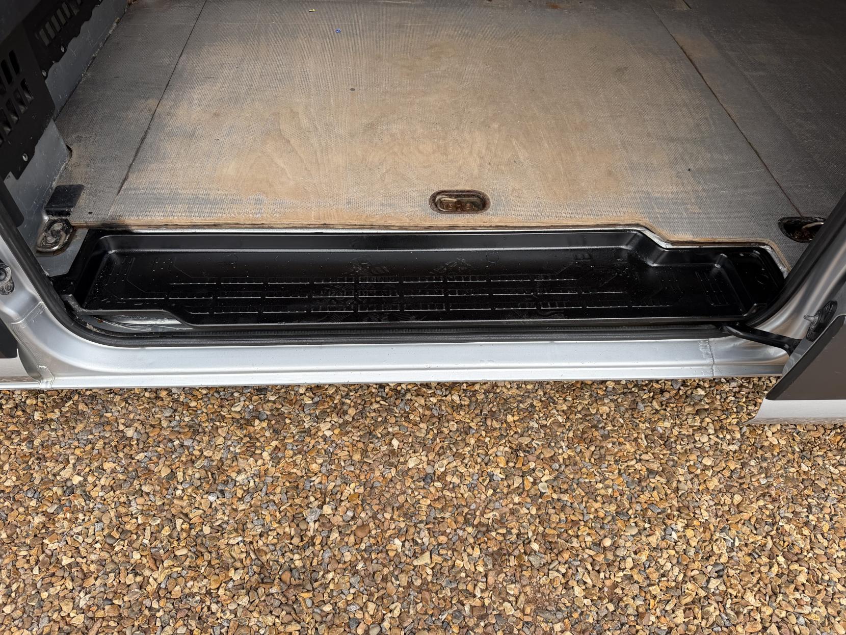 Volkswagen Crafter 2.0 TDI CR35 BlueMotion Tech Trendline Panel Van 5dr Diesel Manual FWD LWB High Roof Euro 6 (s/s) (140 ps)