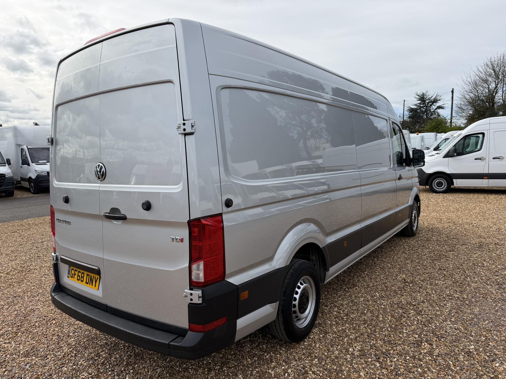 Volkswagen Crafter 2.0 TDI CR35 BlueMotion Tech Trendline Panel Van 5dr Diesel Manual FWD LWB High Roof Euro 6 (s/s) (140 ps)
