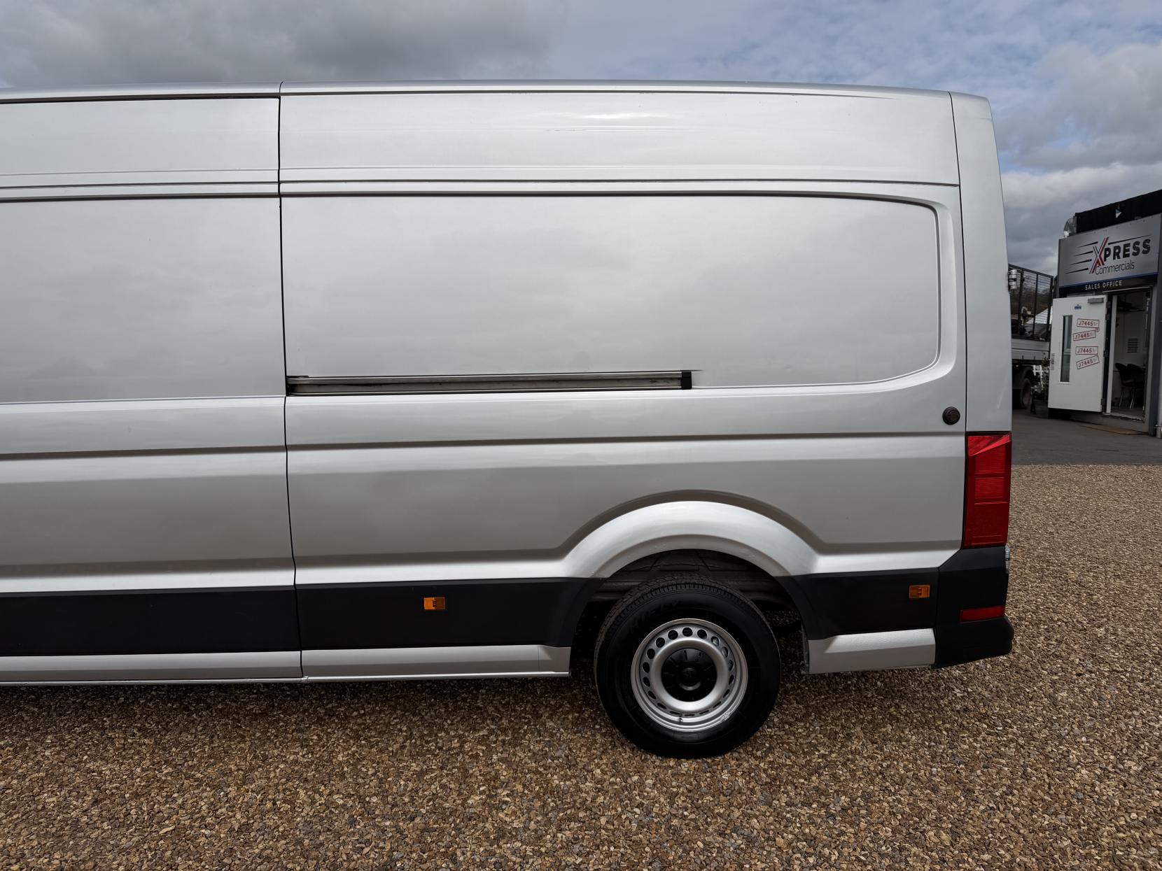 Volkswagen Crafter 2.0 TDI CR35 BlueMotion Tech Trendline Panel Van 5dr Diesel Manual FWD LWB High Roof Euro 6 (s/s) (140 ps)