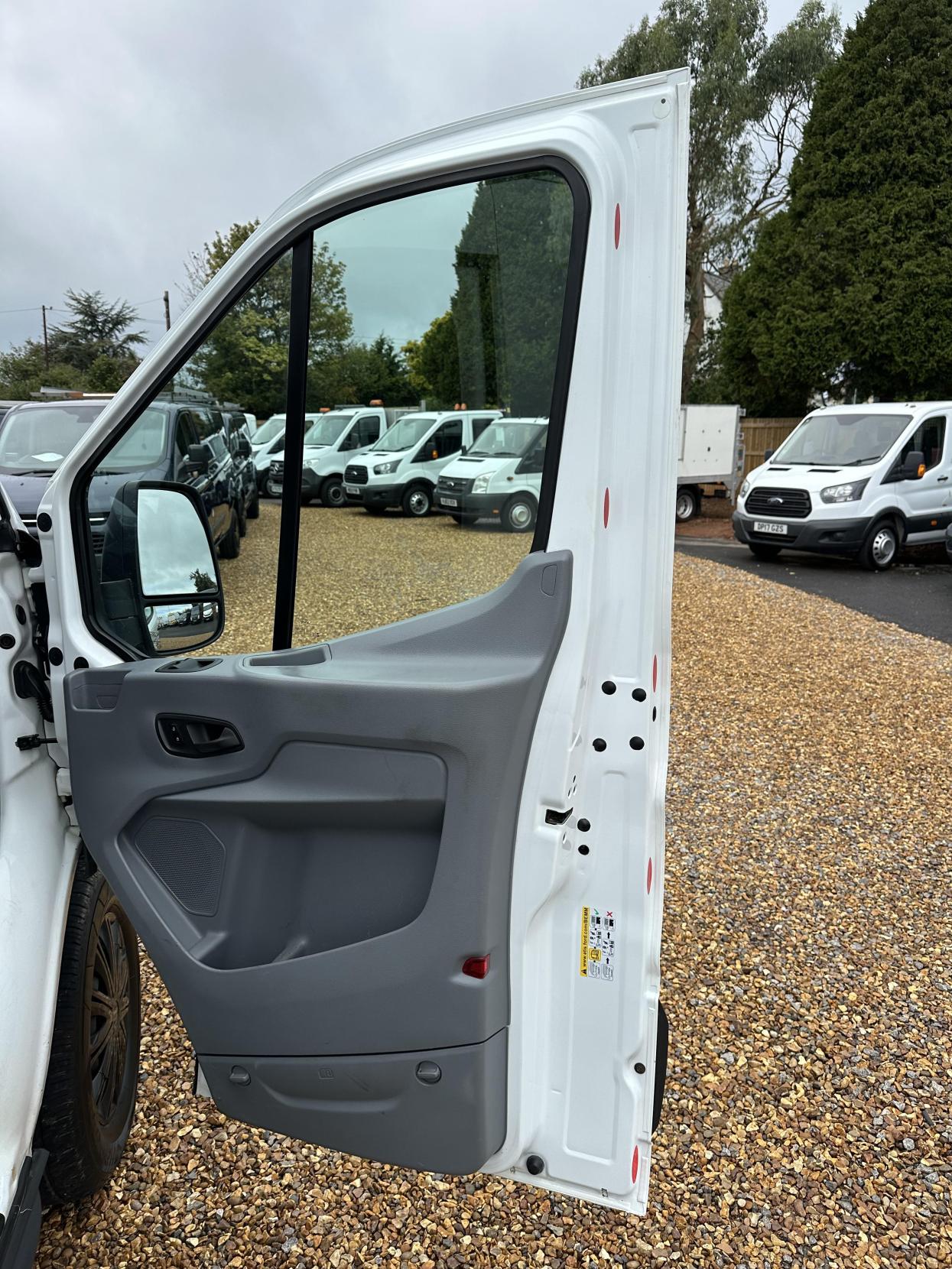 Ford Transit 2.0 350 EcoBlue Panel Van 5dr Diesel Manual RWD L2 H3 Euro 6 (170 ps)