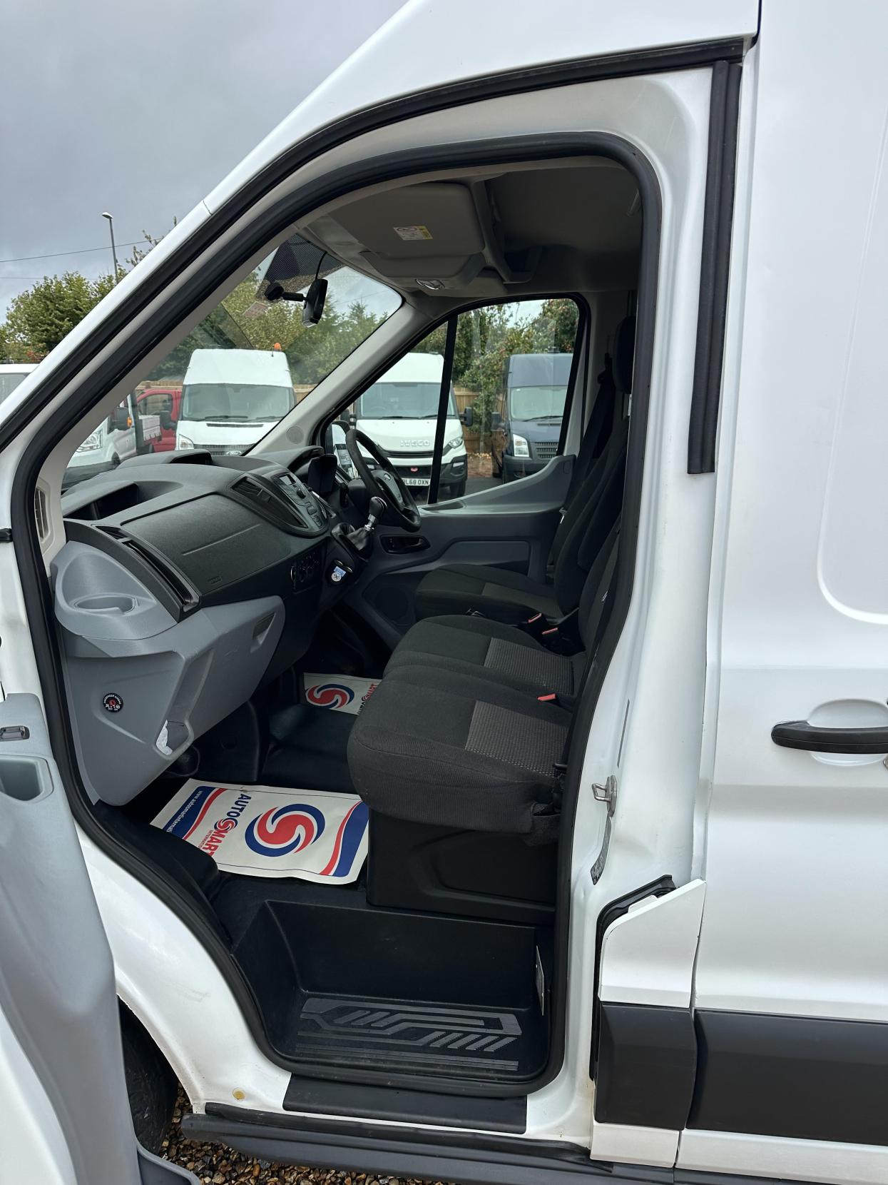 Ford Transit 2.0 350 EcoBlue Panel Van 5dr Diesel Manual RWD L2 H3 Euro 6 (170 ps)