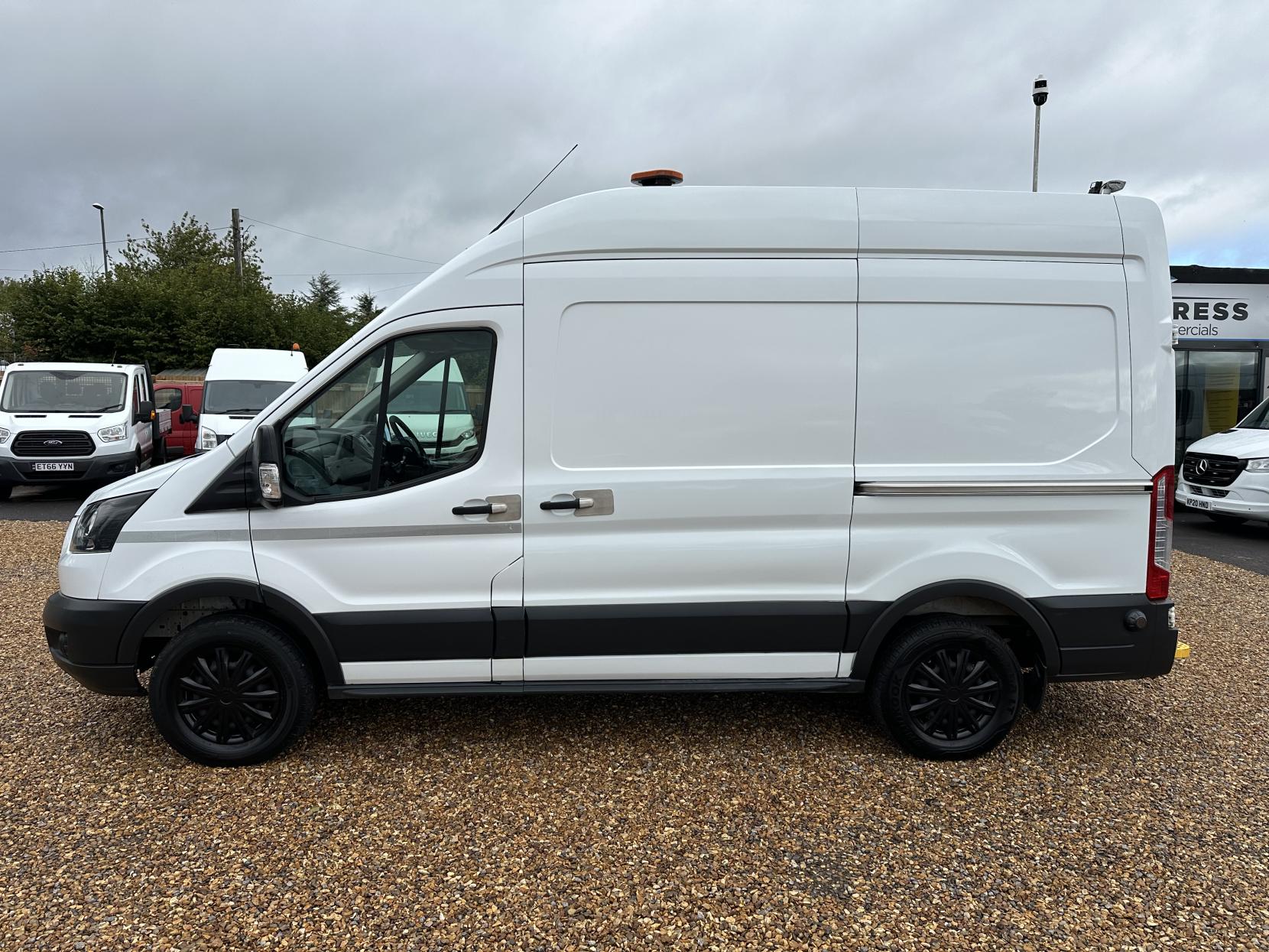 Ford Transit 2.0 350 EcoBlue Panel Van 5dr Diesel Manual RWD L2 H3 Euro 6 (170 ps)