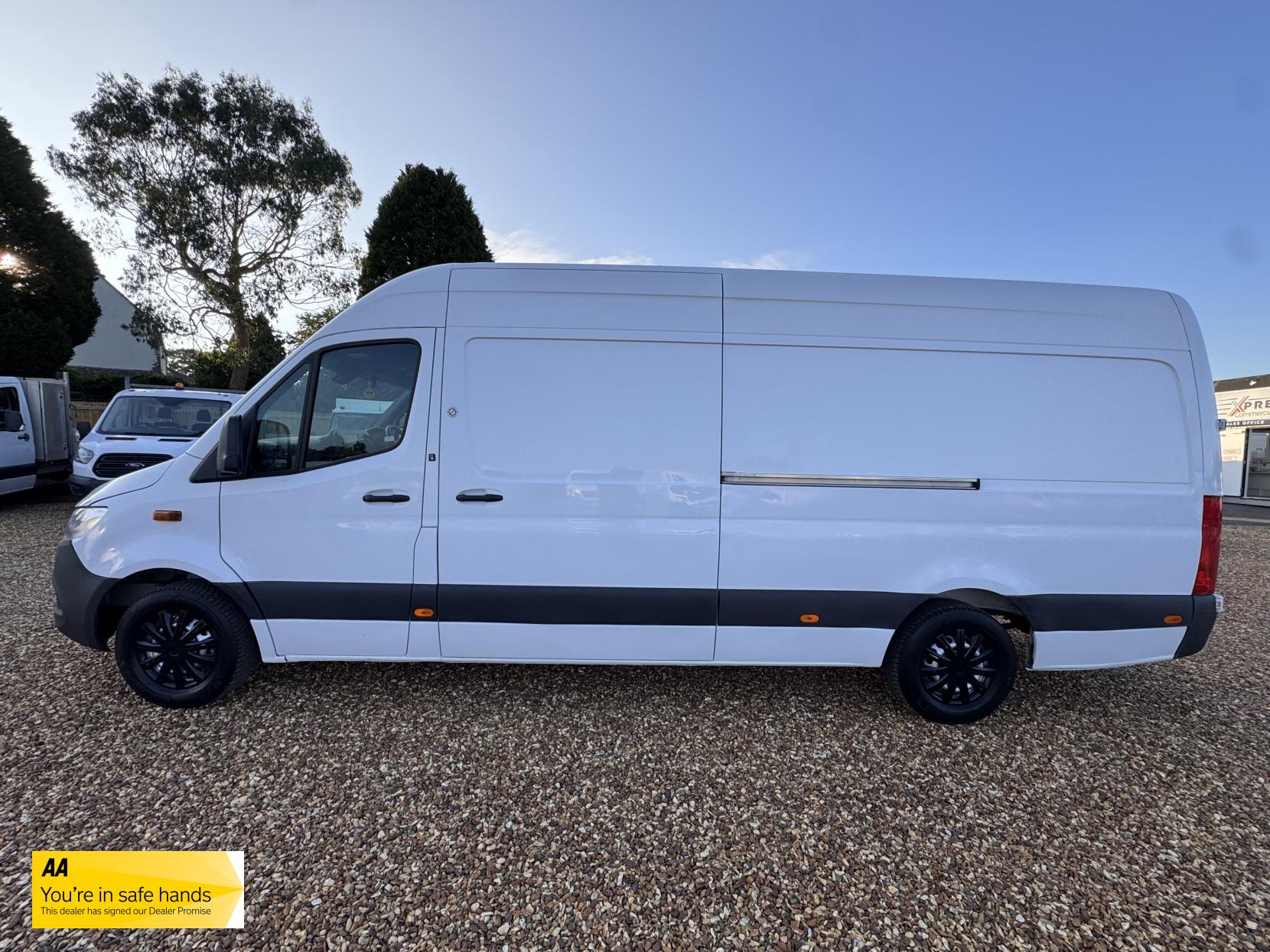 Mercedes-Benz Sprinter 2.1 311 CDI Panel Van 5dr Diesel Manual RWD L3 H2 Euro 6 (114 ps)