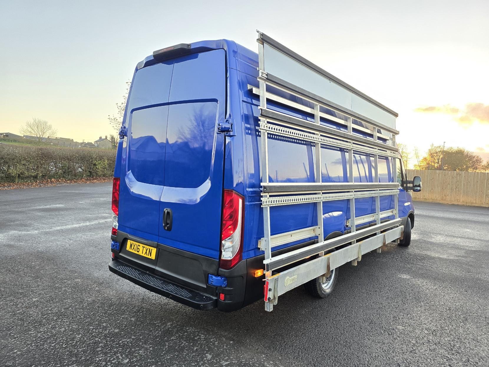 Iveco Daily 2.3 TD 13V Plus 35S 4100 Panel Van 4dr Diesel Manual L3 H3 (204 g/km, 126 bhp)