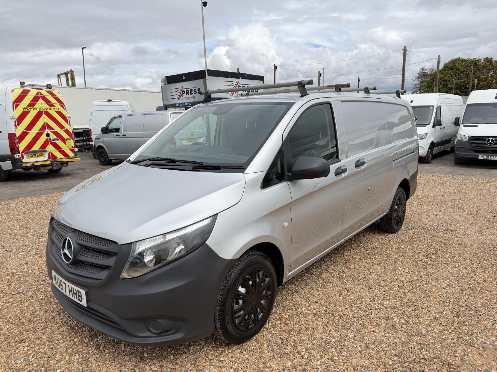2017 Mercedes-Benz Vito 1.6 111 CDI Panel Van 6dr Diesel Manual FWD L2 Euro 6 (114 ps) - Thumbnail 7