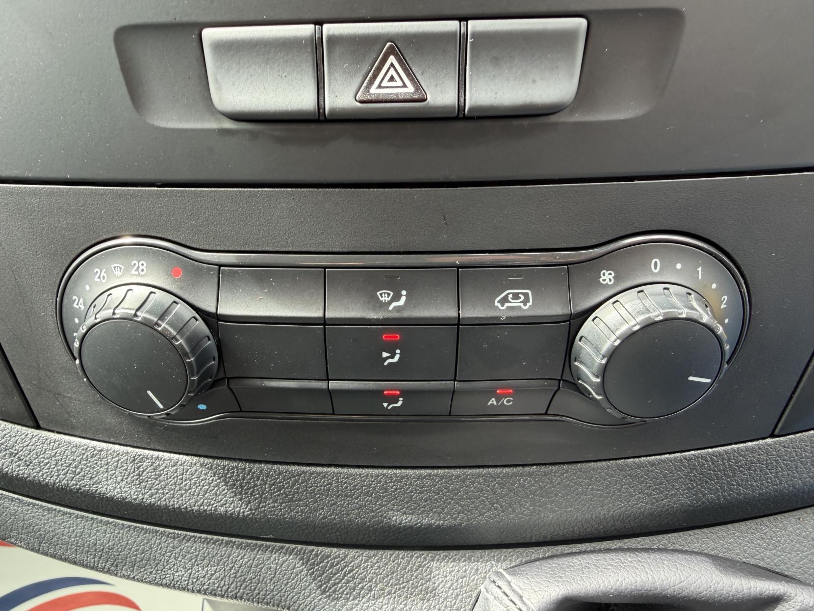2017 Mercedes-Benz Vito 1.6 111 CDI Panel Van 6dr Diesel Manual FWD L2 Euro 6 (114 ps) - Thumbnail 27