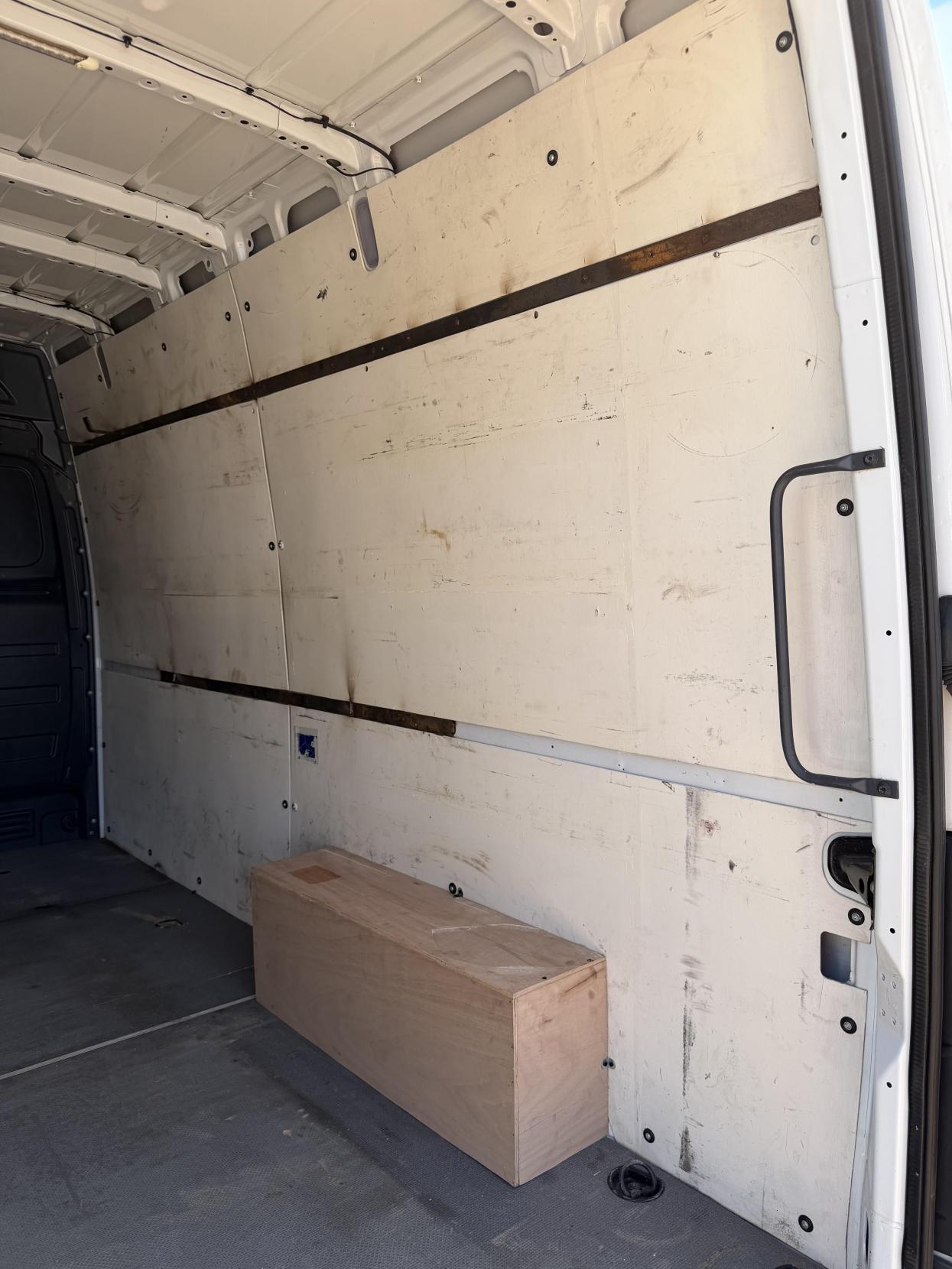 2015 Mercedes-Benz Sprinter 2.1 313 CDi Panel Van 4dr Diesel Manual RWD L2 (129 bhp) - Thumbnail 44