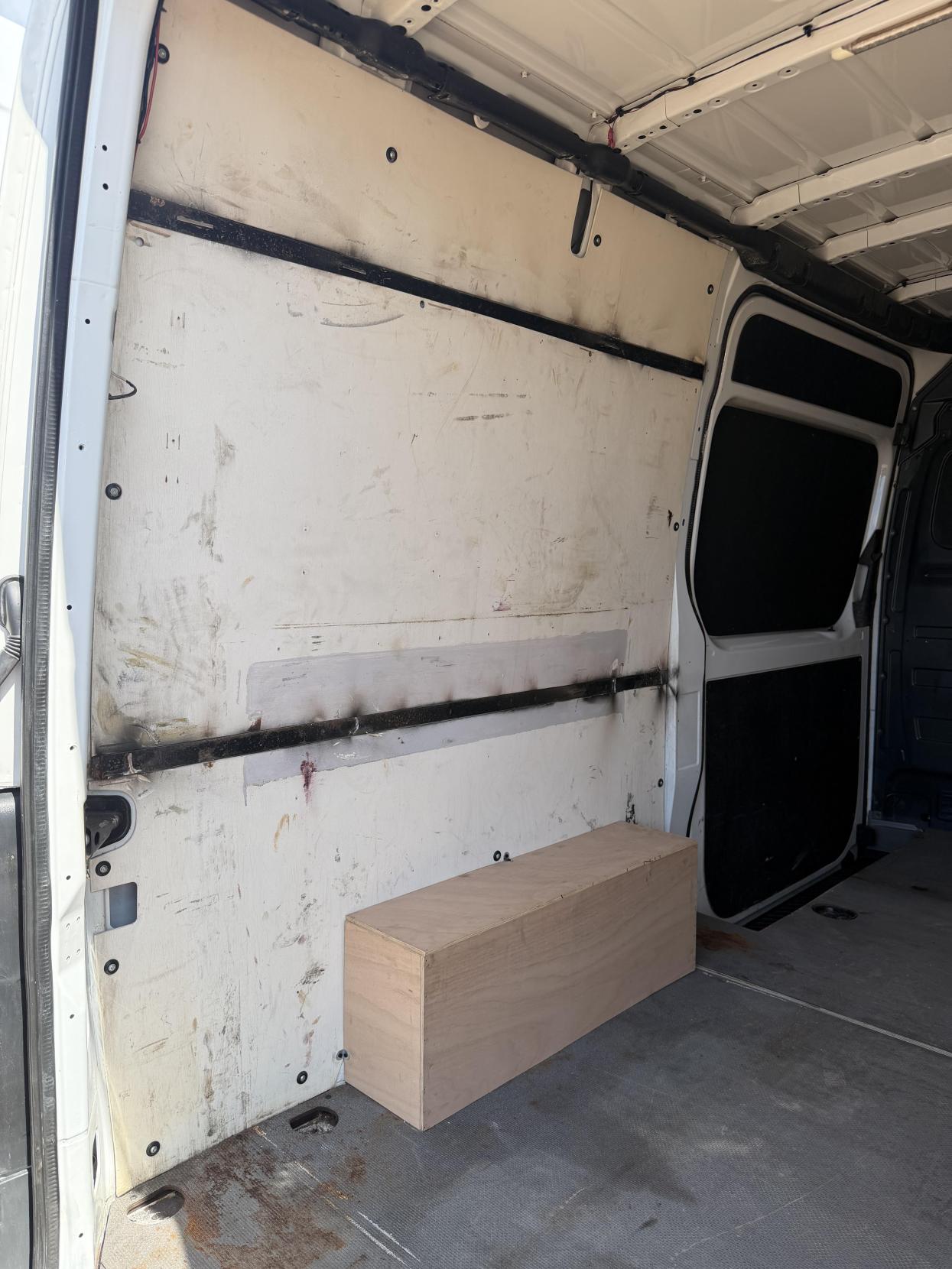 2015 Mercedes-Benz Sprinter 2.1 313 CDi Panel Van 4dr Diesel Manual RWD L2 (129 bhp) - Thumbnail 40
