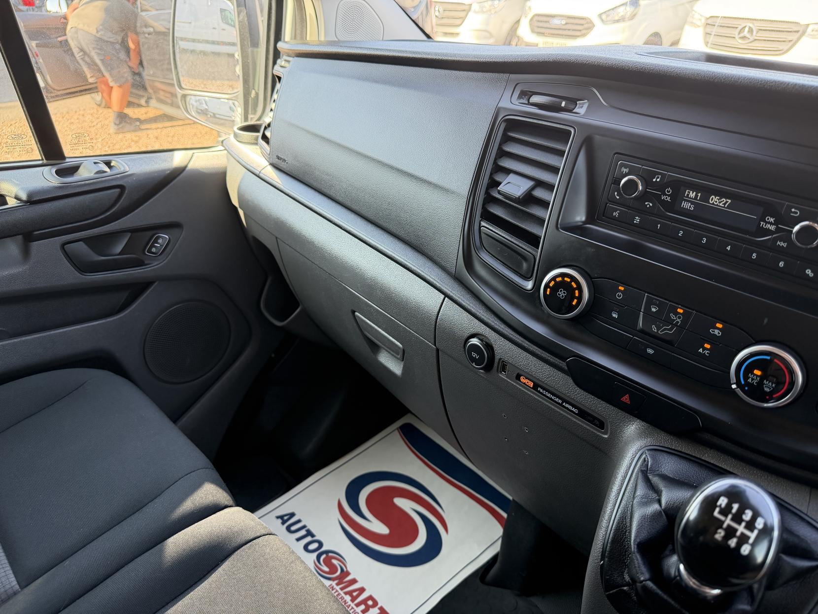 2019 Ford Transit Custom 2.0 320 EcoBlue Panel Van 5dr Diesel Manual L2 H2 Euro 6 (130 ps) - Thumbnail 29