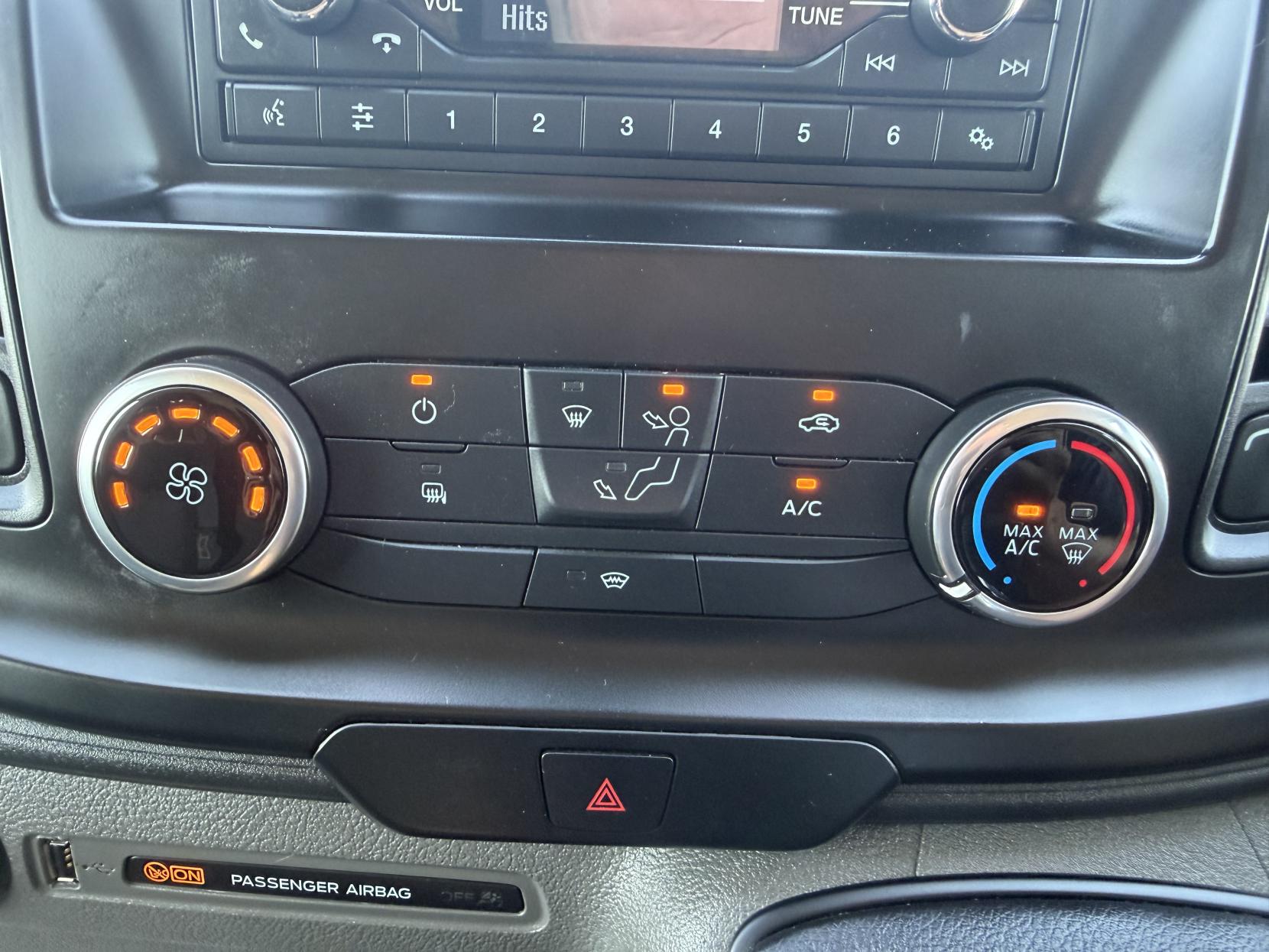 2019 Ford Transit Custom 2.0 320 EcoBlue Panel Van 5dr Diesel Manual L2 H2 Euro 6 (130 ps) - Thumbnail 26