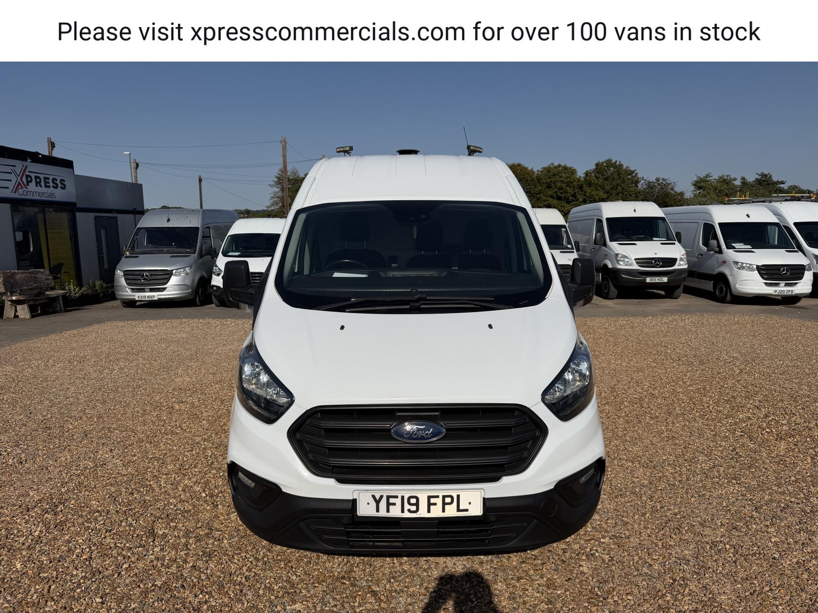 2019 Ford Transit Custom 2.0 320 EcoBlue Panel Van 5dr Diesel Manual L2 H2 Euro 6 (130 ps) - Thumbnail 6