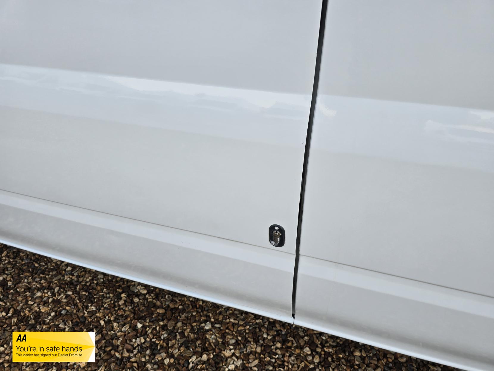 Ford Transit 2.2 TDCi 350 Panel Van 3dr Diesel Manual RWD L3 H3 (224 g/km, 98 bhp)