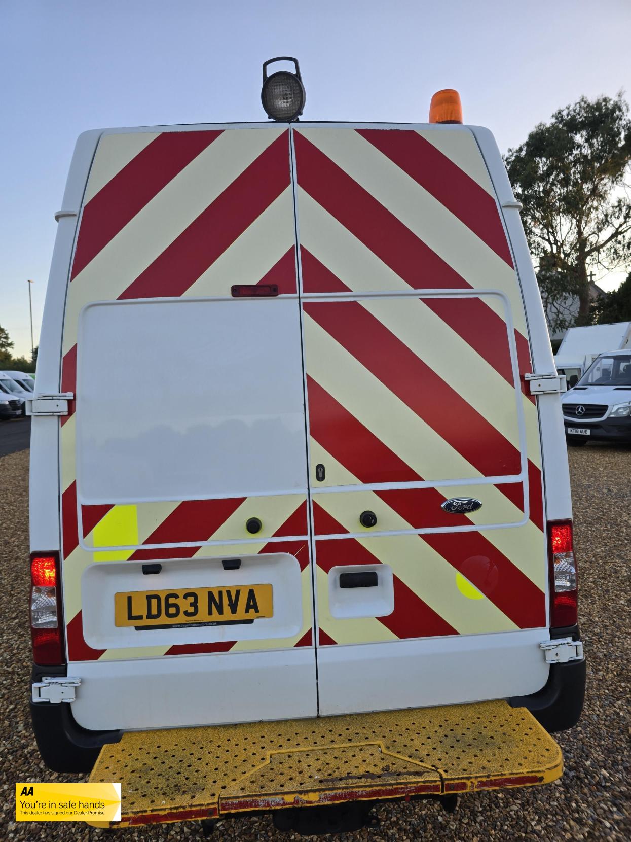 Ford Transit 2.2 TDCi 350 Panel Van 3dr Diesel Manual RWD L3 H3 (224 g/km, 98 bhp)