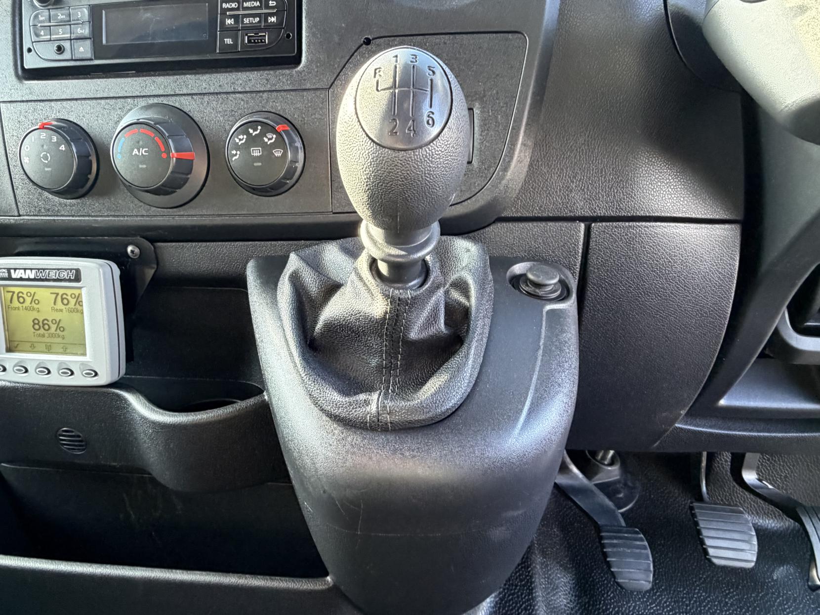 Vauxhall Movano 2.3 CDTi 3500 Panel Van 5dr Diesel Manual FWD L2 H2 Euro 6 (130 ps)