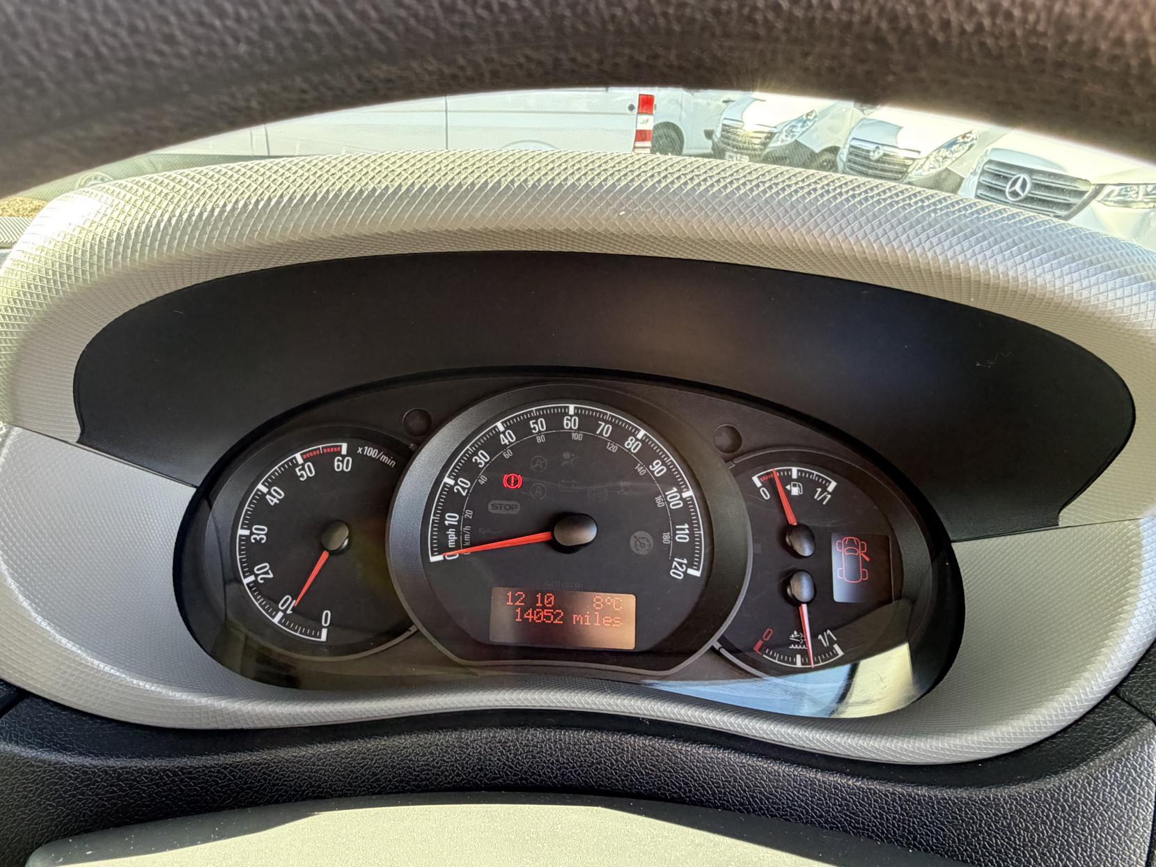 Vauxhall Movano 2.3 CDTi 3500 Panel Van 5dr Diesel Manual FWD L2 H2 Euro 6 (130 ps)